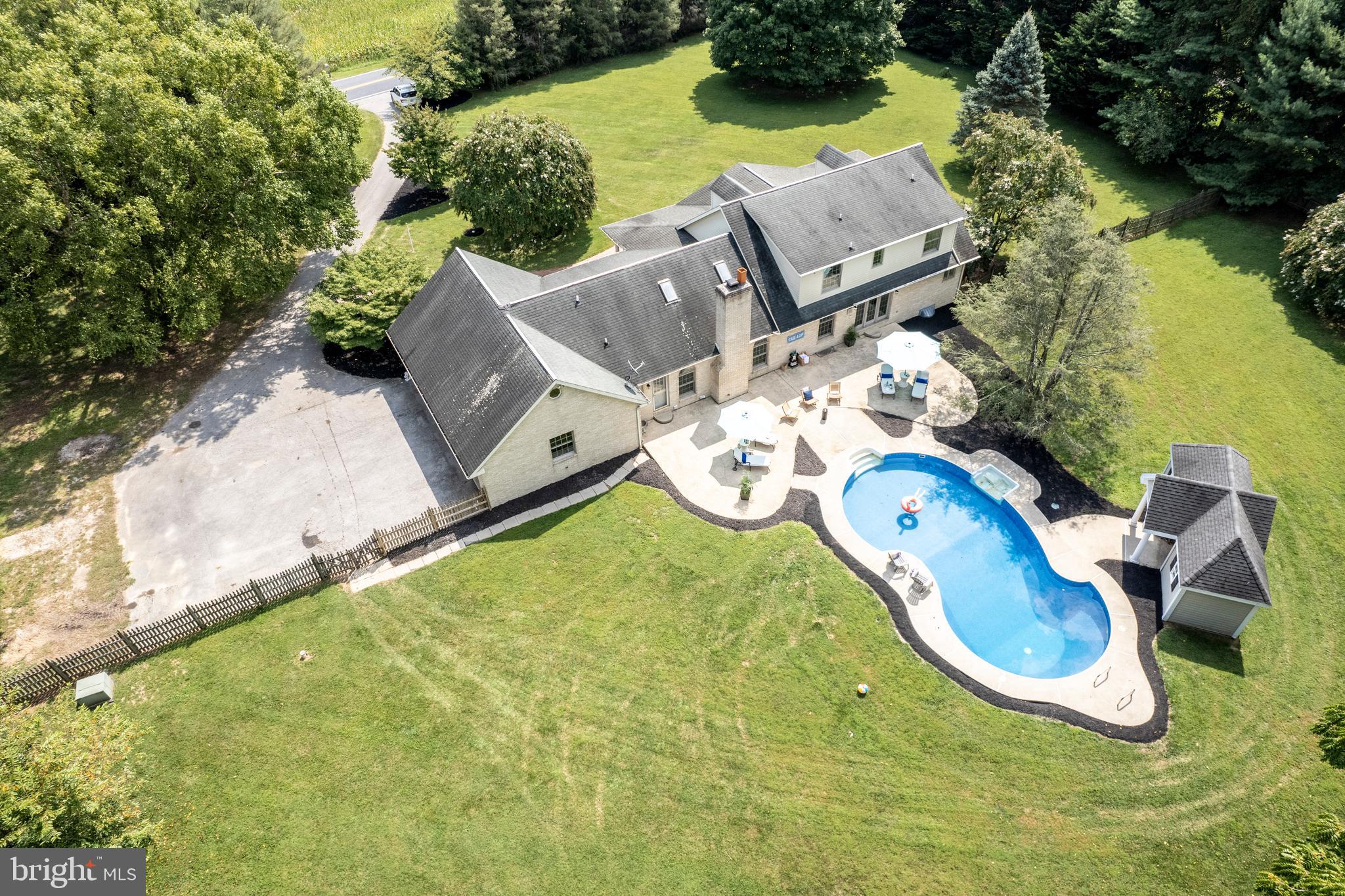 HAMPSTEAD - Residential