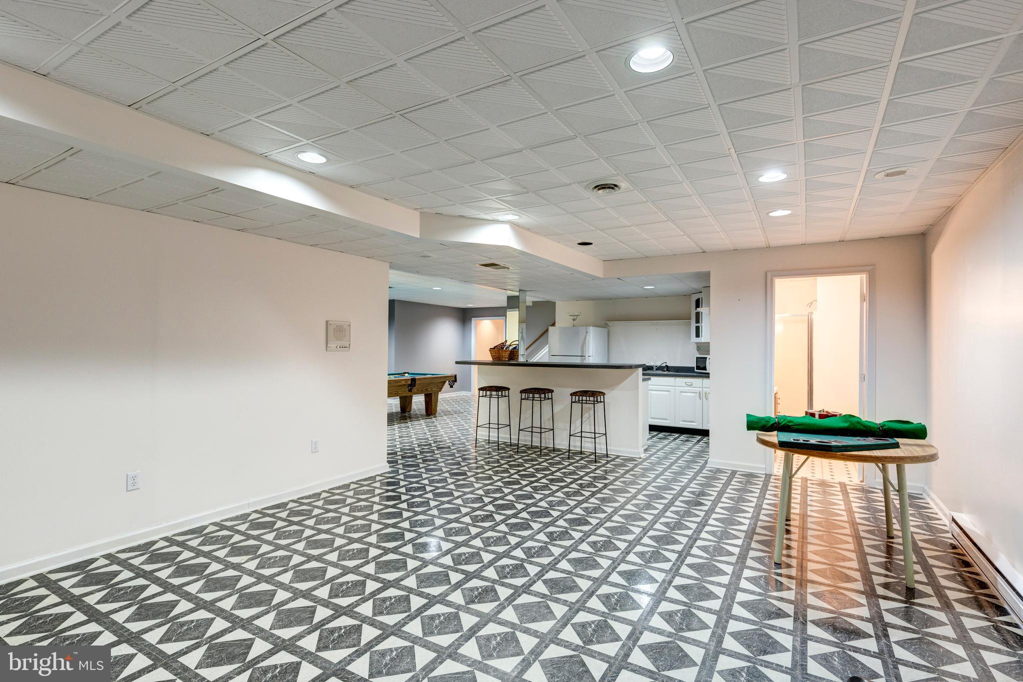 HAMPSTEAD - Residential