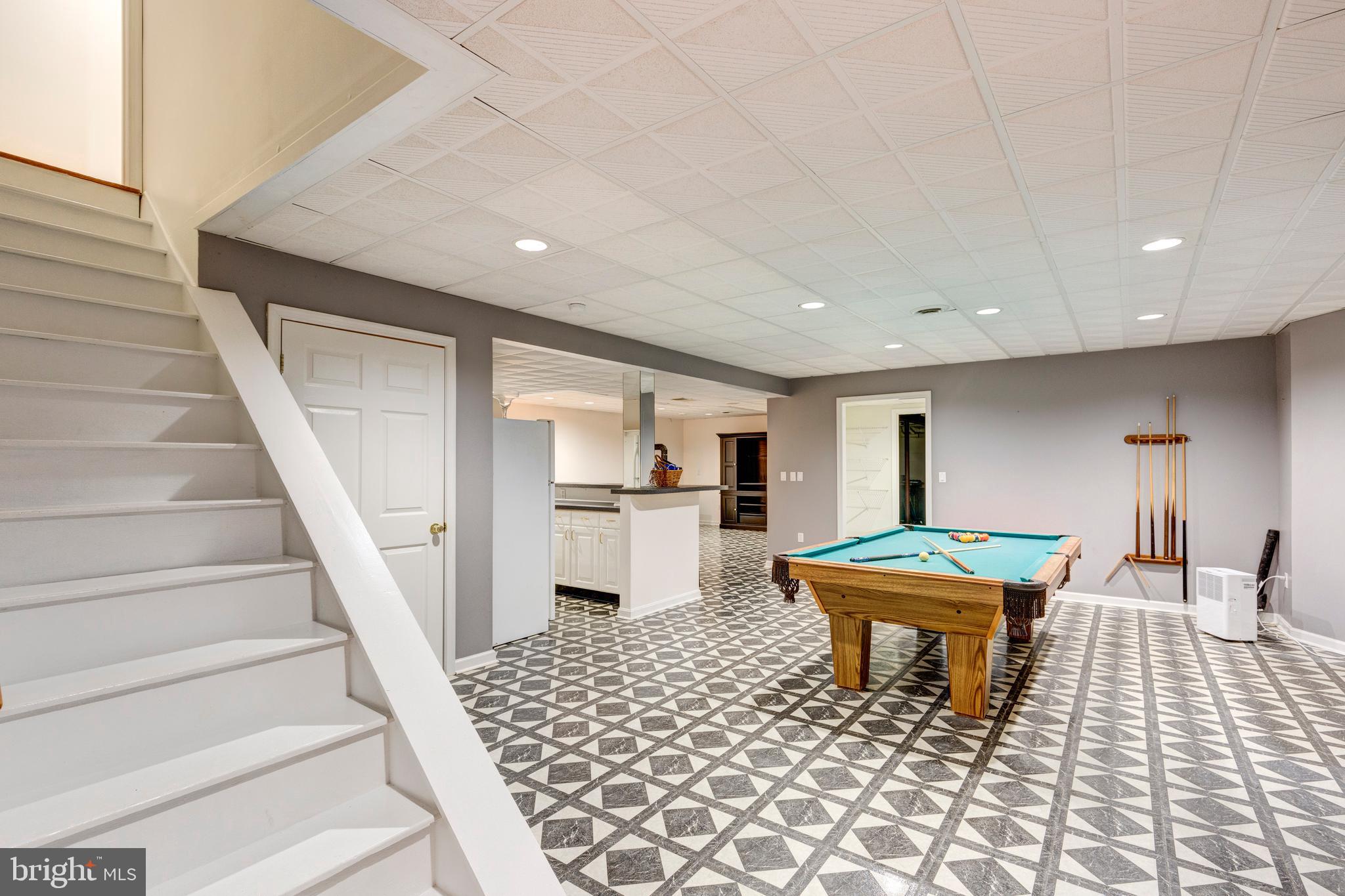 HAMPSTEAD - Residential