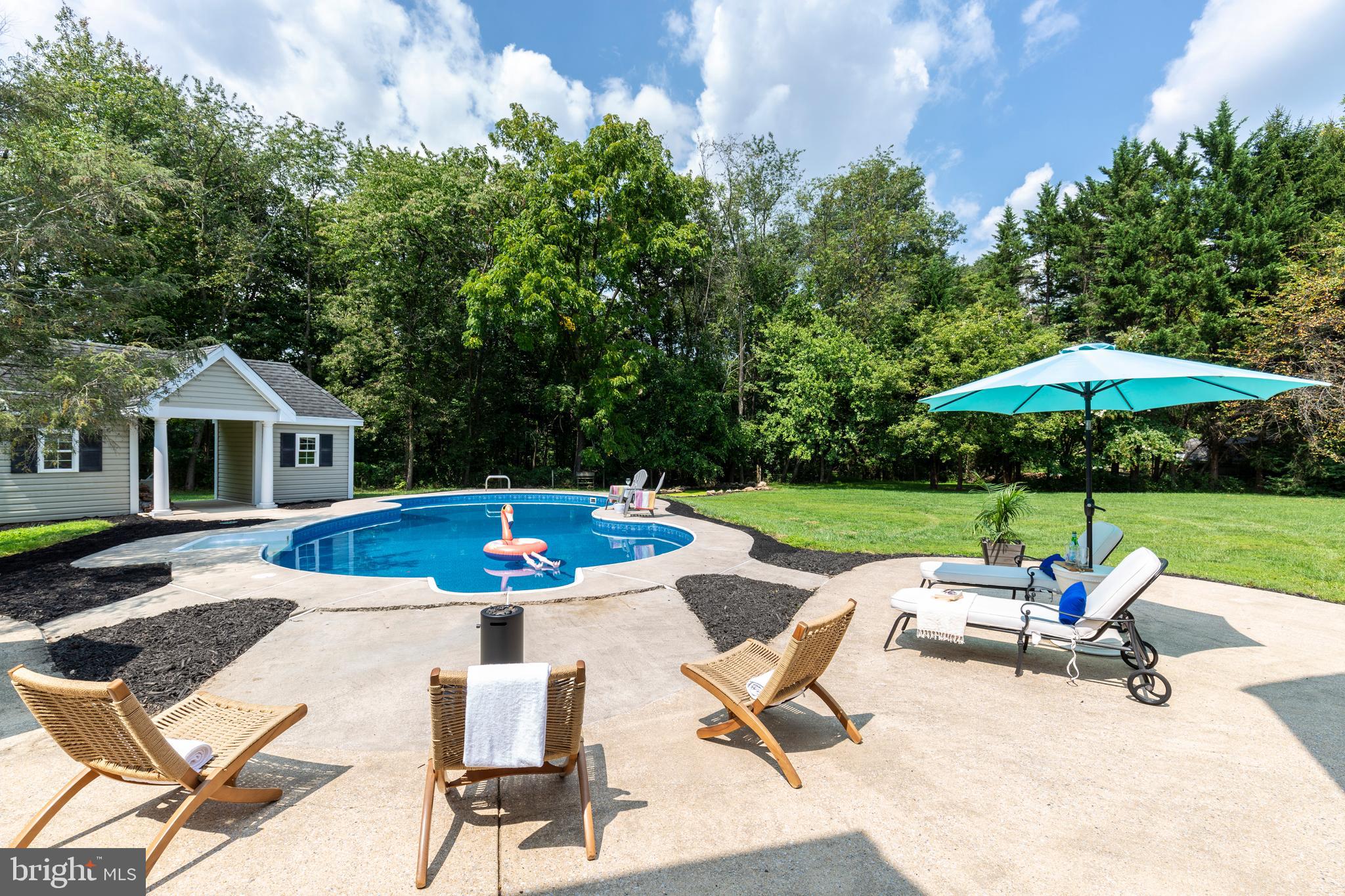 HAMPSTEAD - Residential