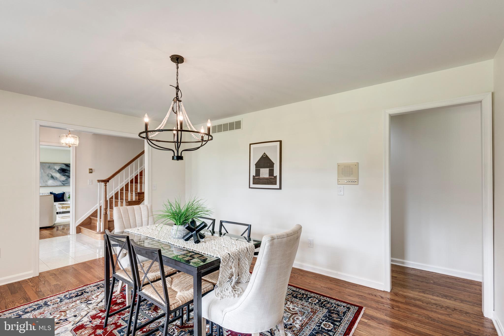 HAMPSTEAD - Residential