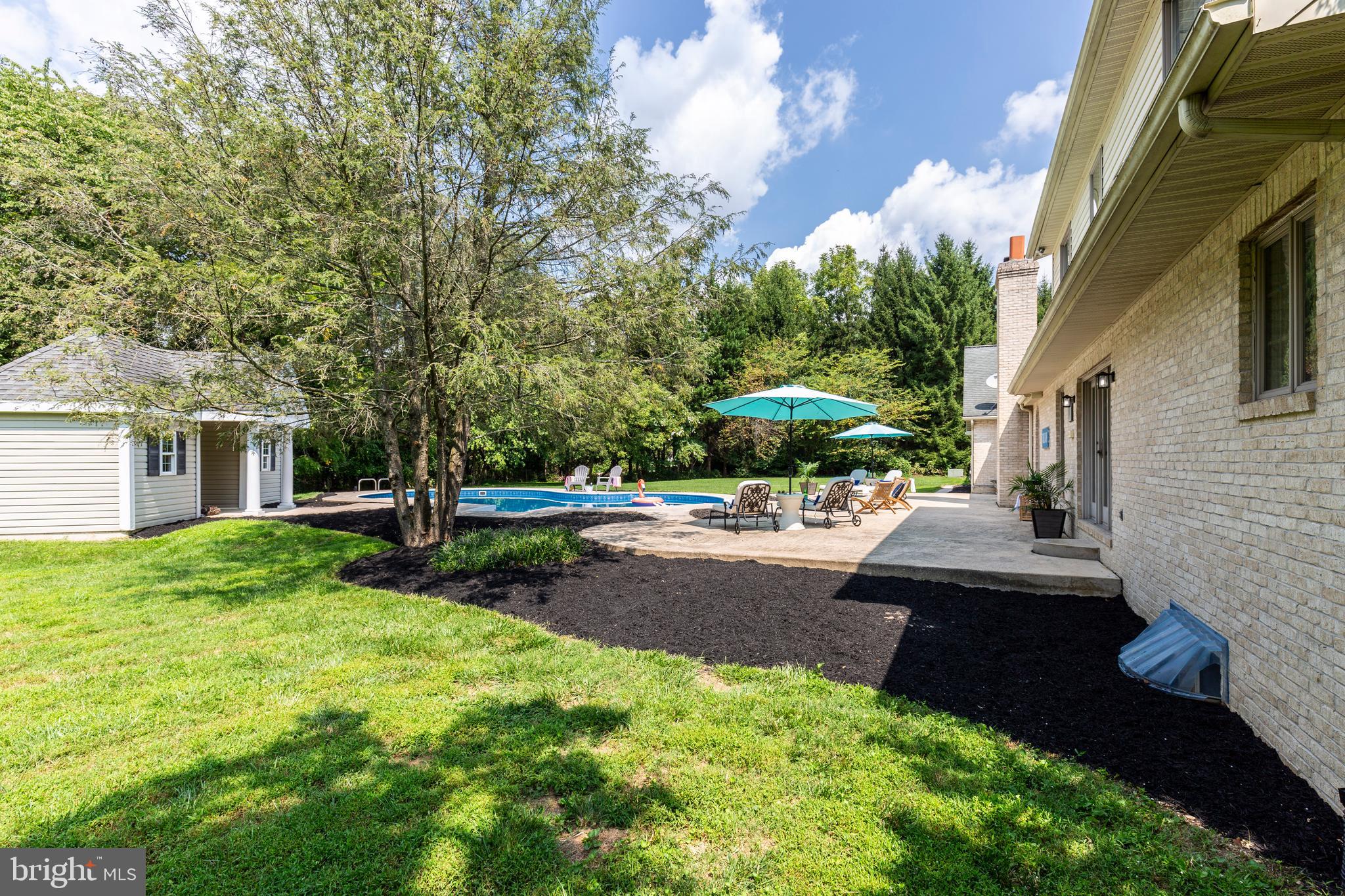 HAMPSTEAD - Residential