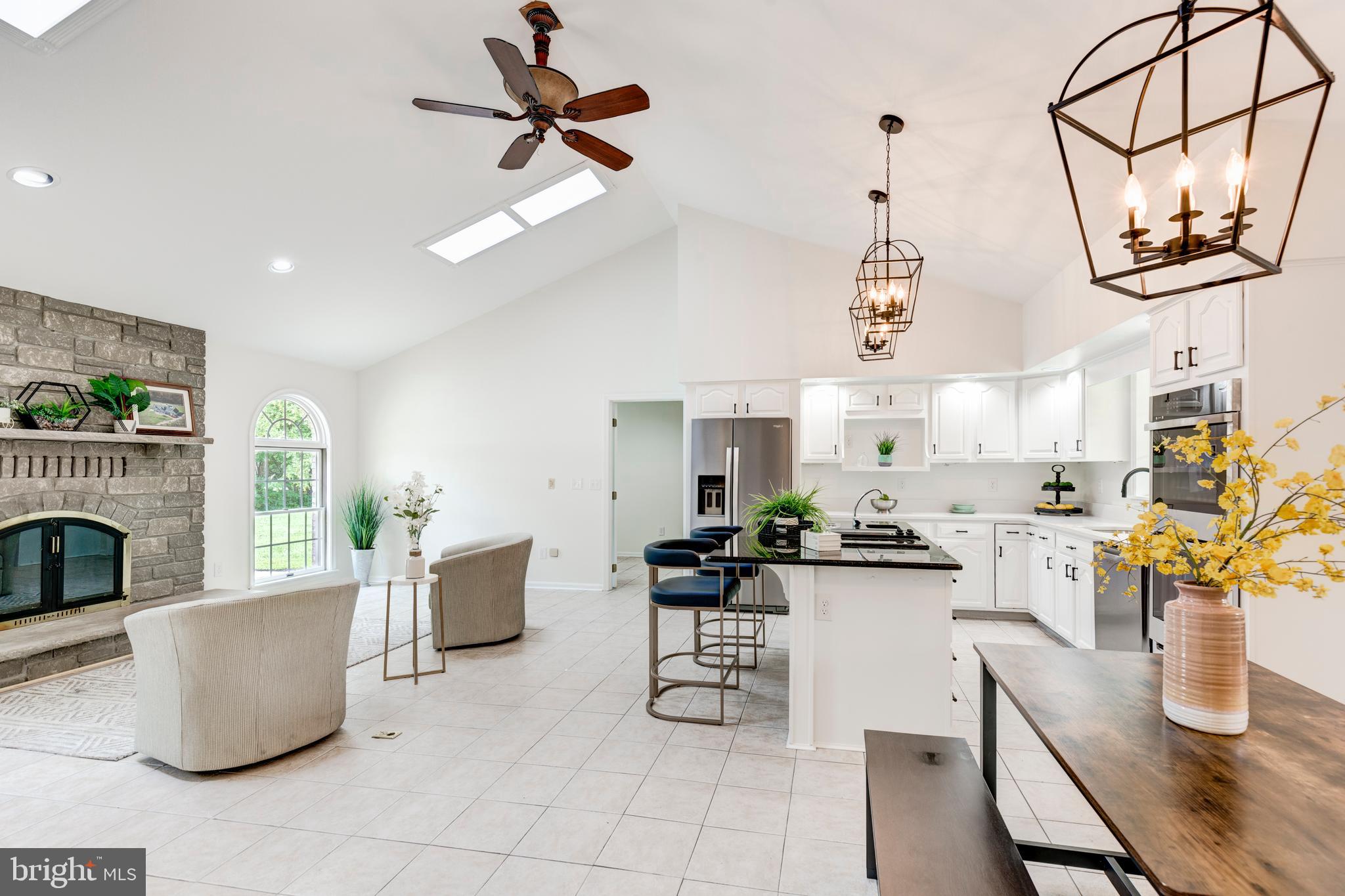 HAMPSTEAD - Residential