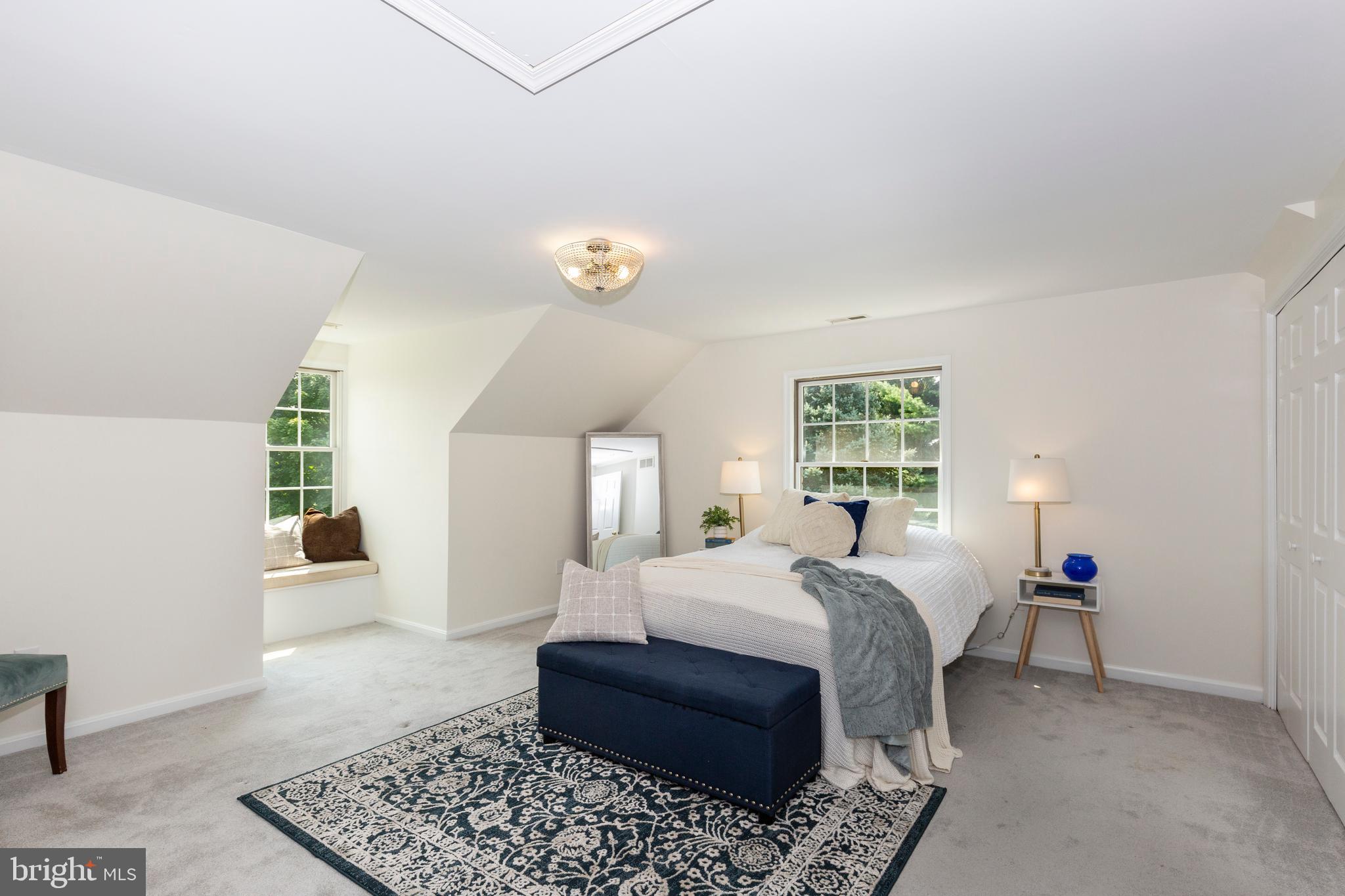 HAMPSTEAD - Residential