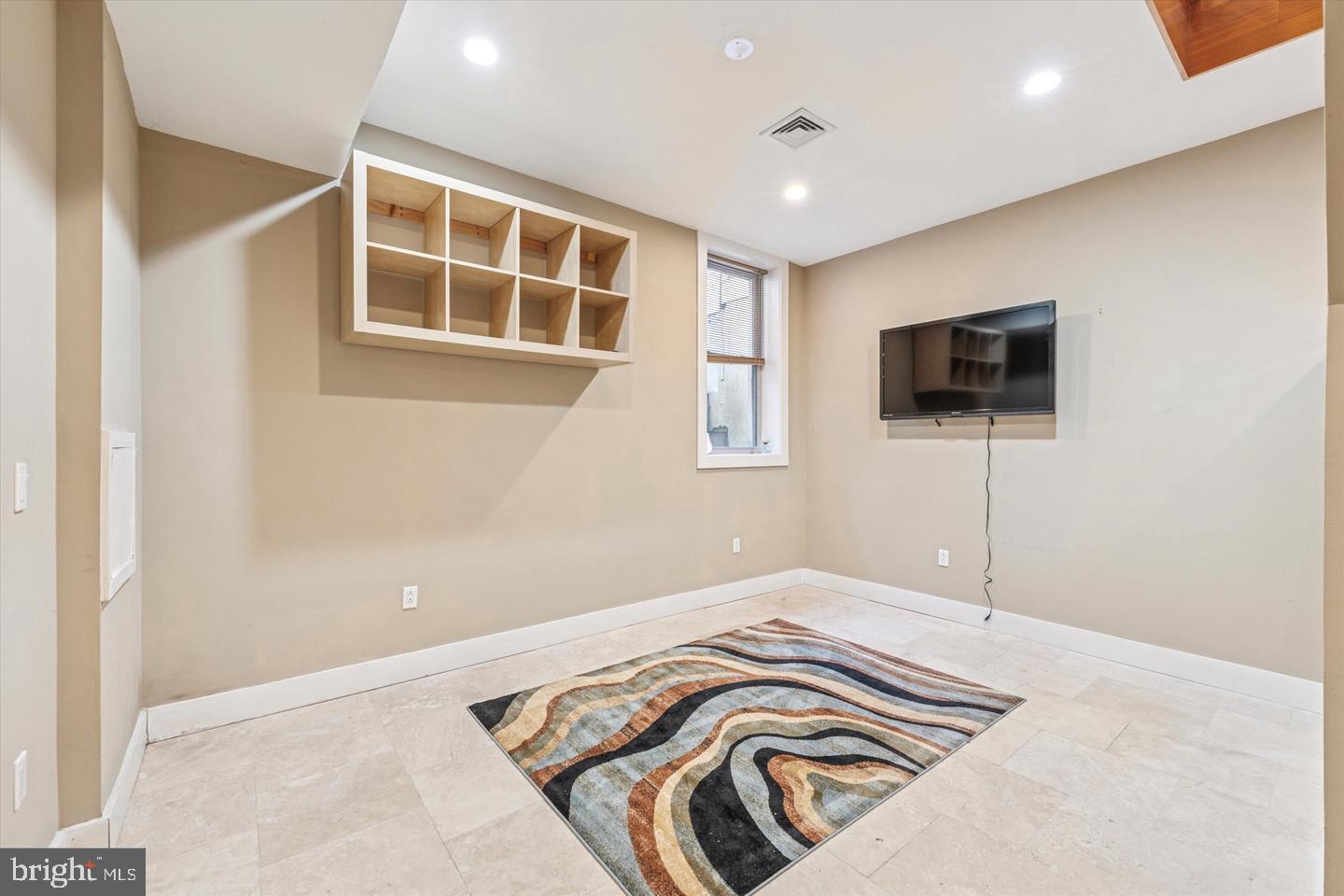 WEST POPLAR - Residential