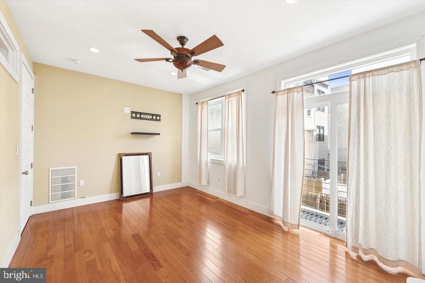 WEST POPLAR - Residential