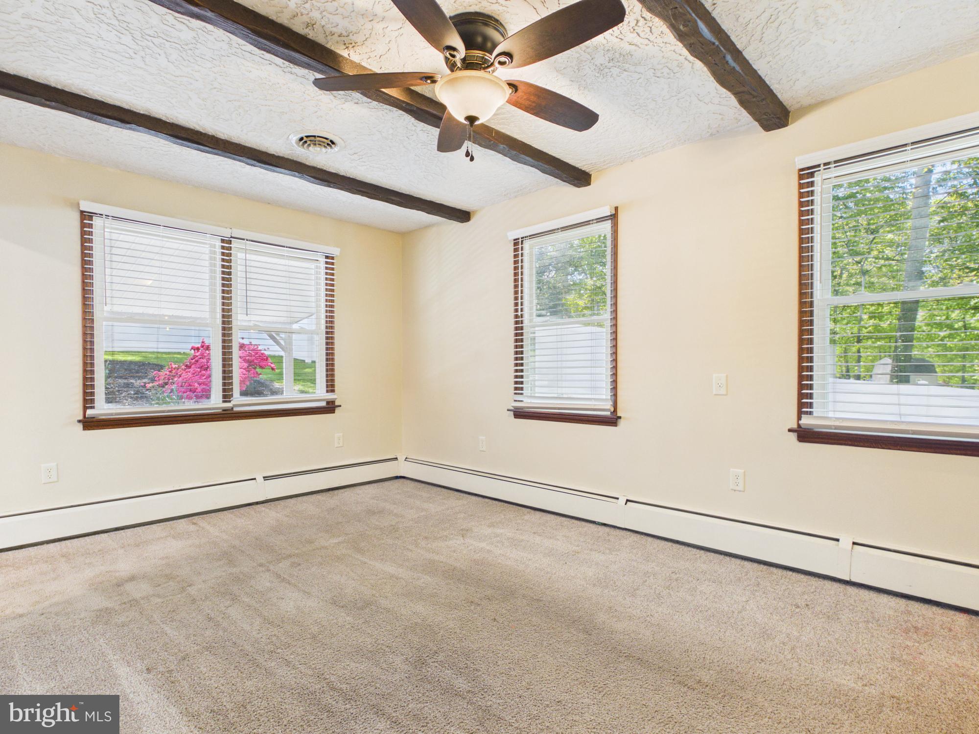 SPRING GROVE - Residential