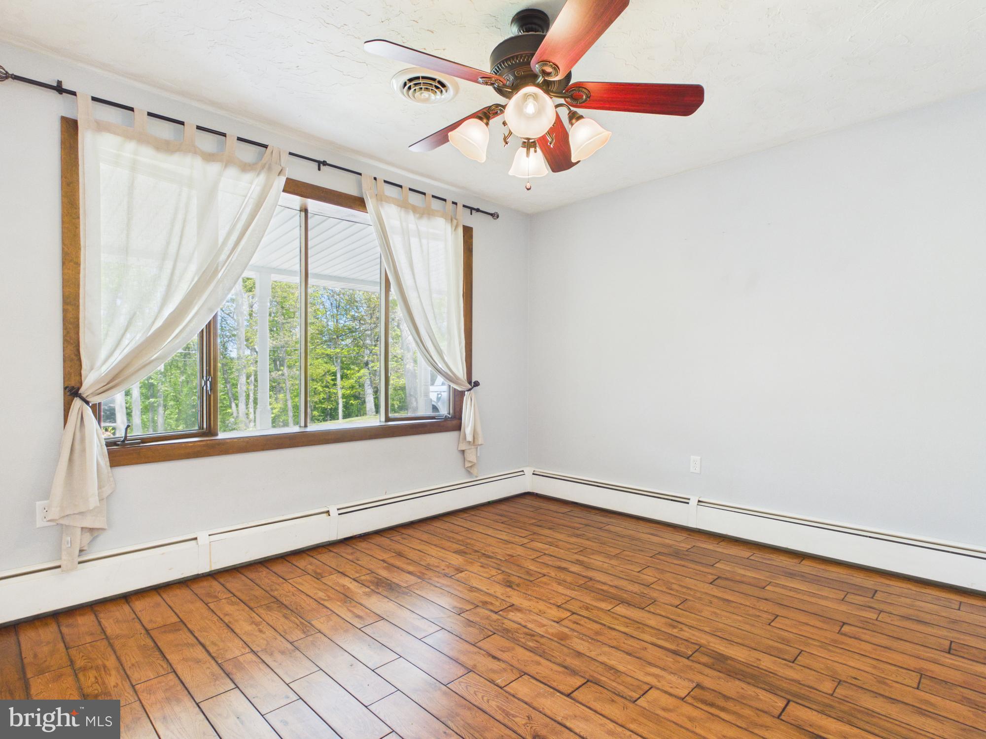 SPRING GROVE - Residential