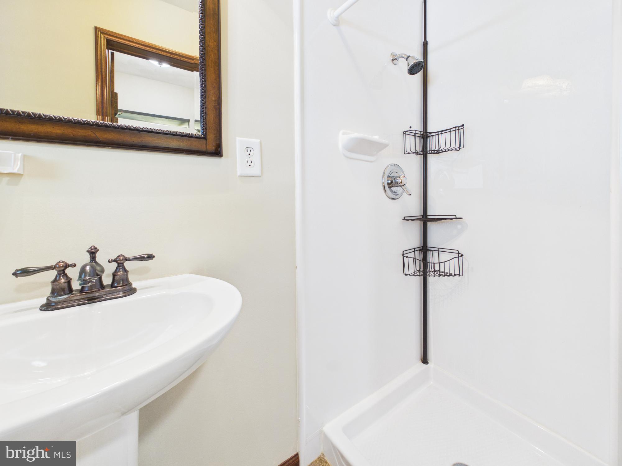 SPRING GROVE - Residential