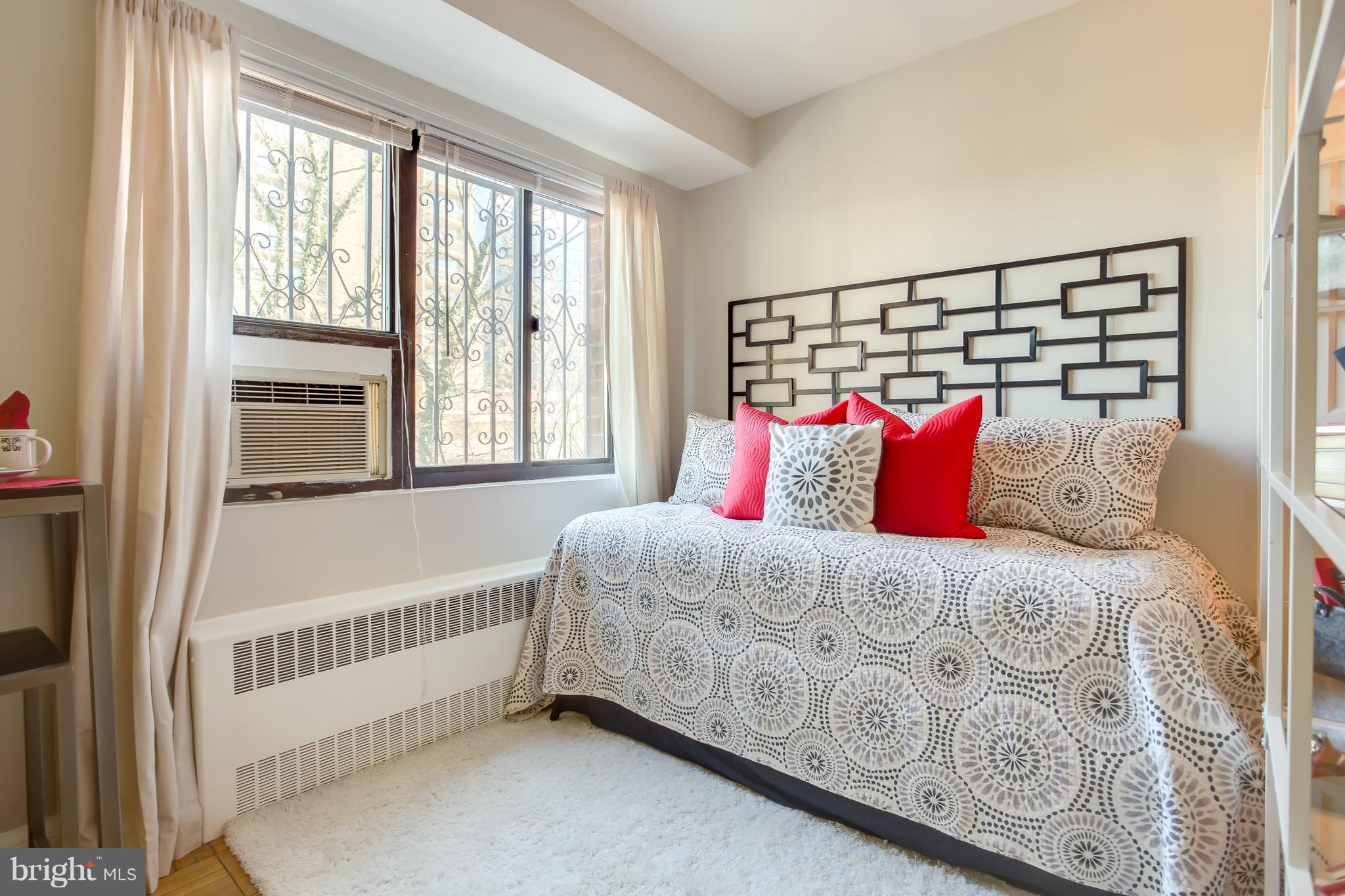 GEORGETOWN VISTA - Residential Lease