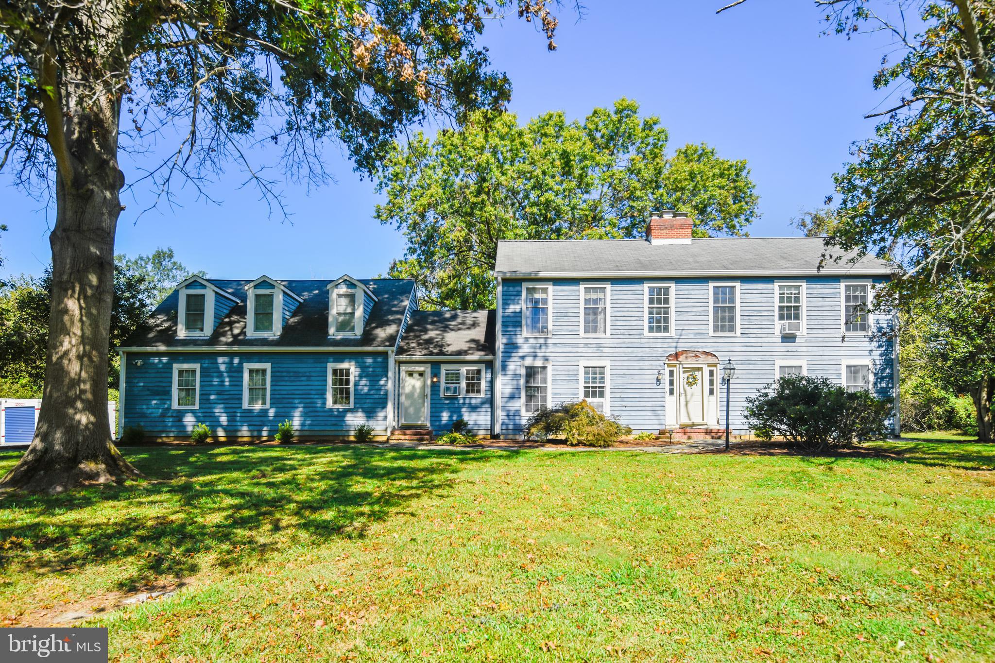 ROYALE GLEN - Residential