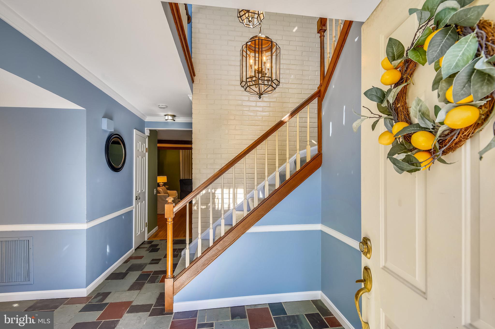 ROYALE GLEN - Residential