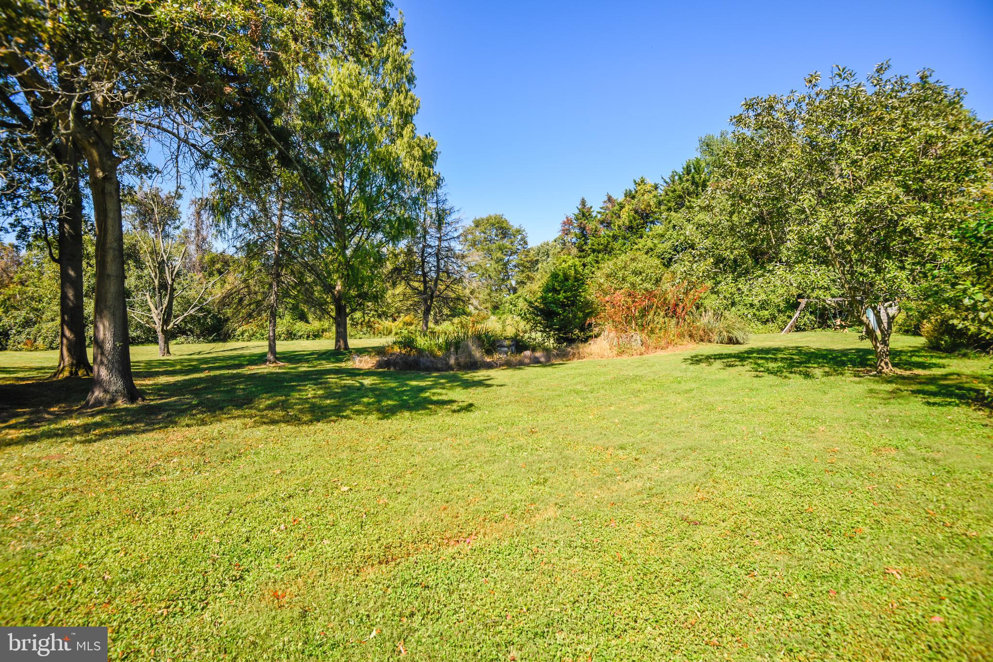 ROYALE GLEN - Residential