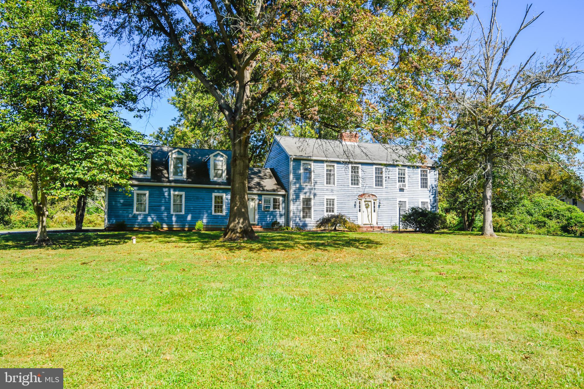 ROYALE GLEN - Residential