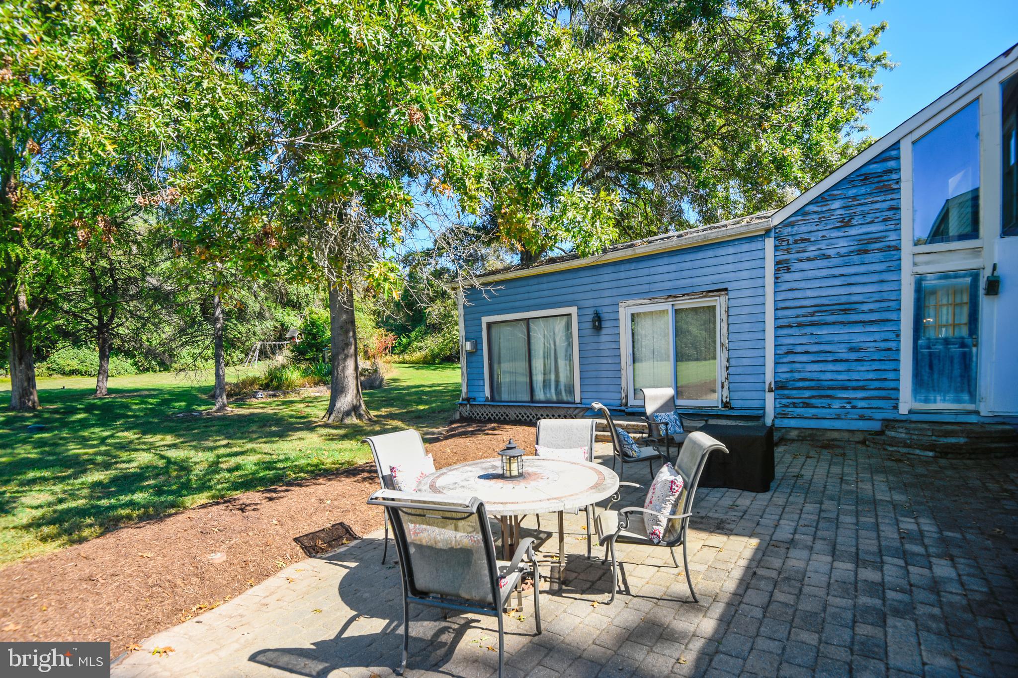 ROYALE GLEN - Residential