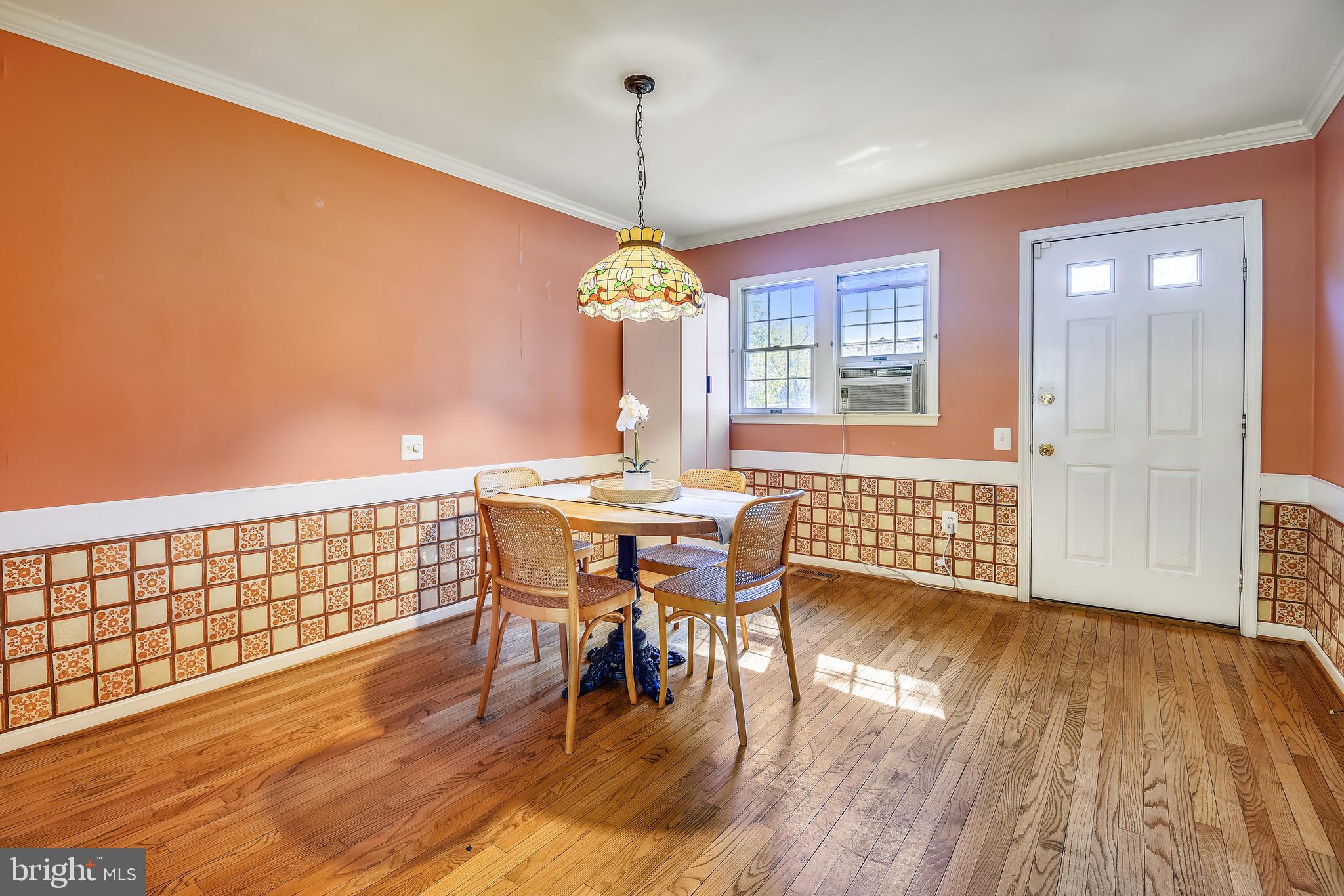 ROYALE GLEN - Residential