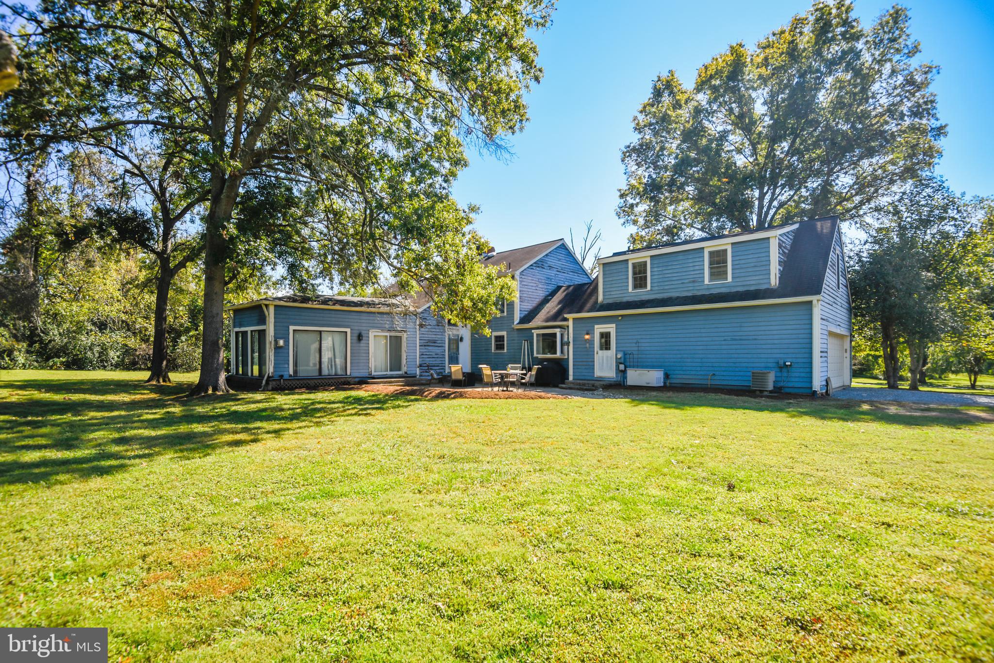 ROYALE GLEN - Residential