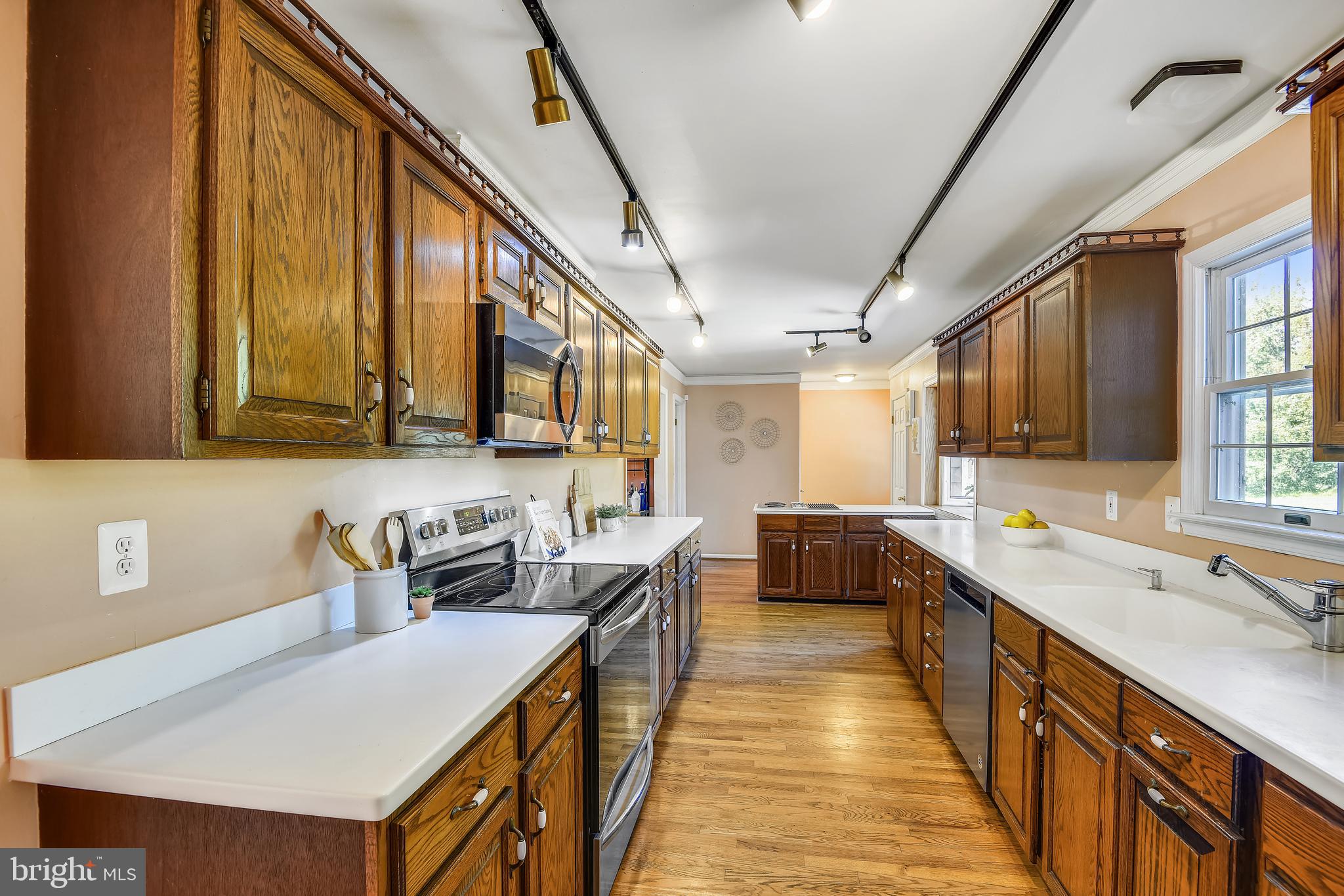 ROYALE GLEN - Residential