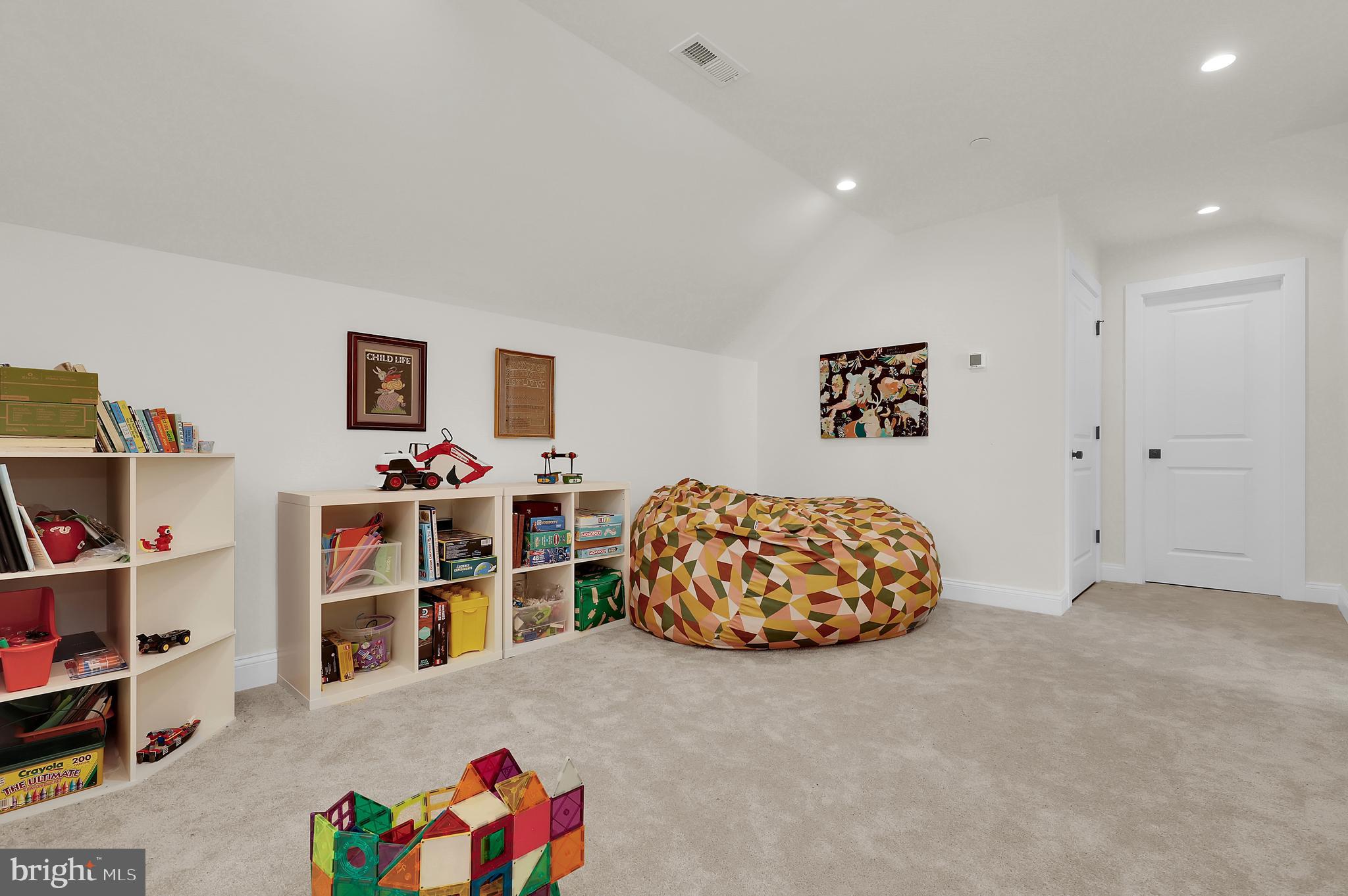 NORTH BETHESDA GROVE - Residential