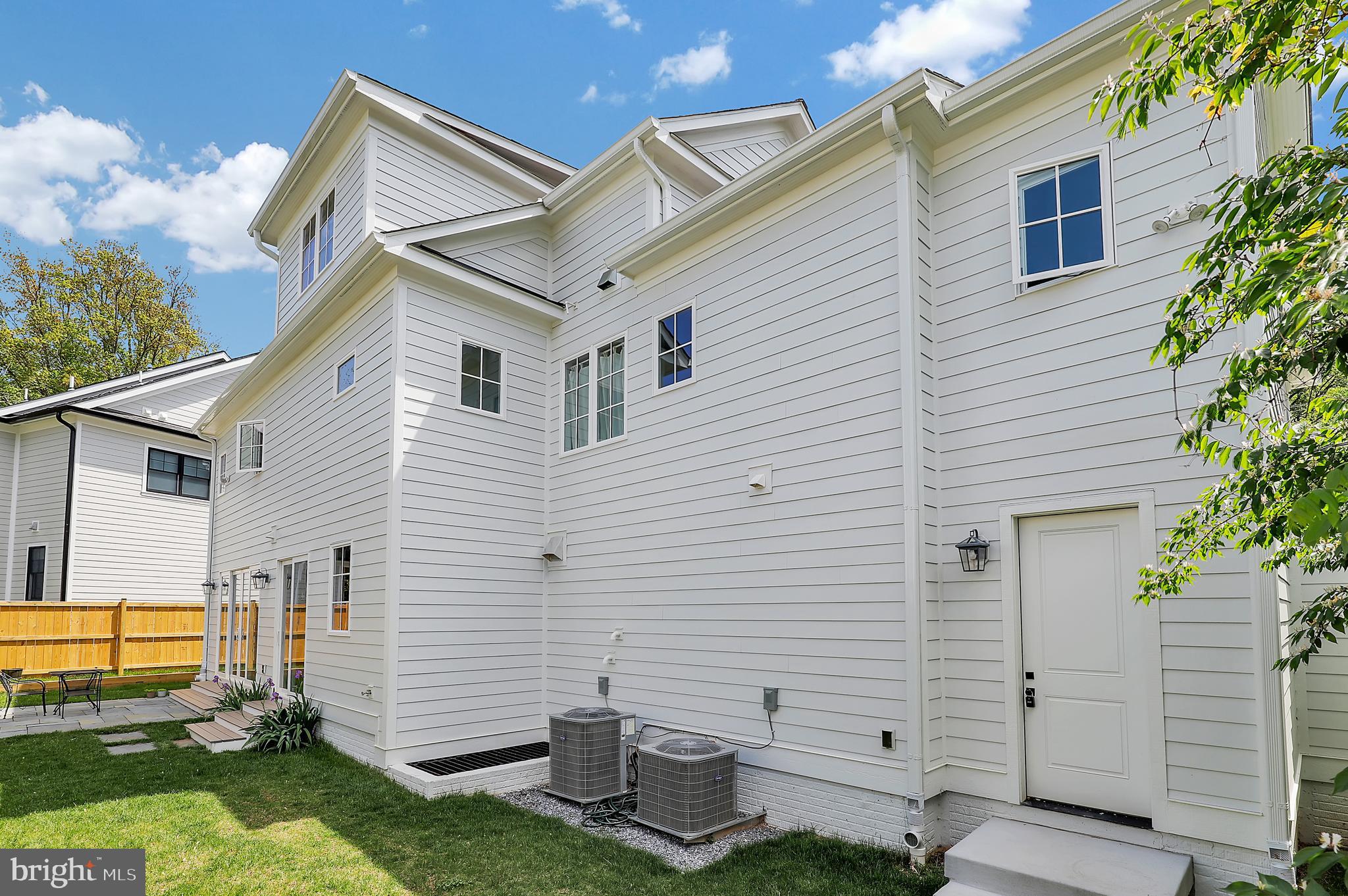 NORTH BETHESDA GROVE - Residential