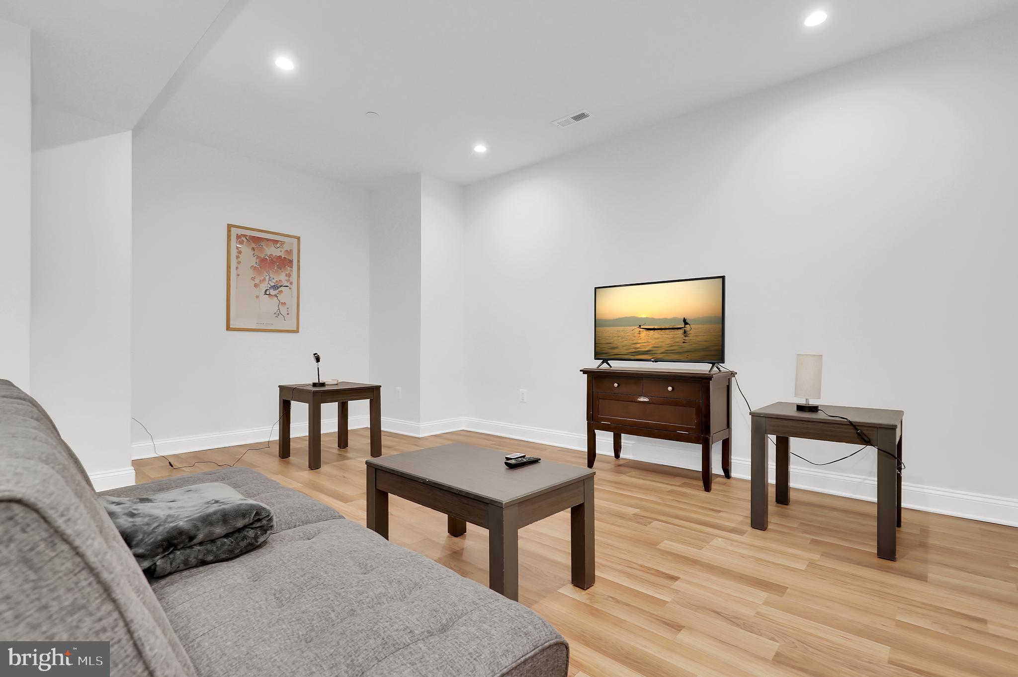 NORTH BETHESDA GROVE - Residential