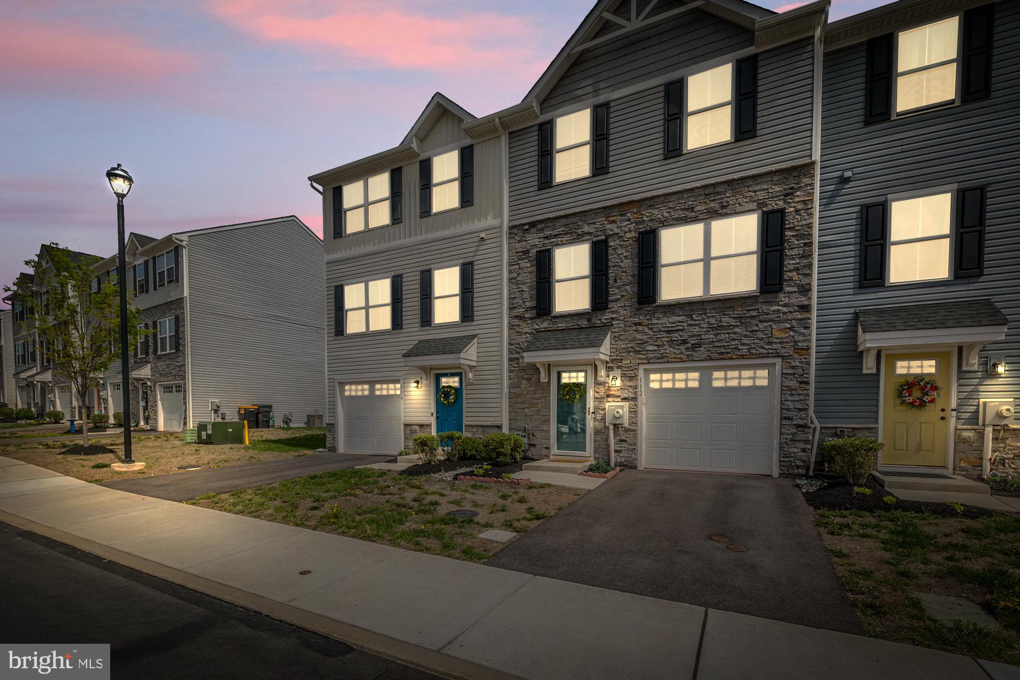 SANATOGA RIDGE COMM - Residential