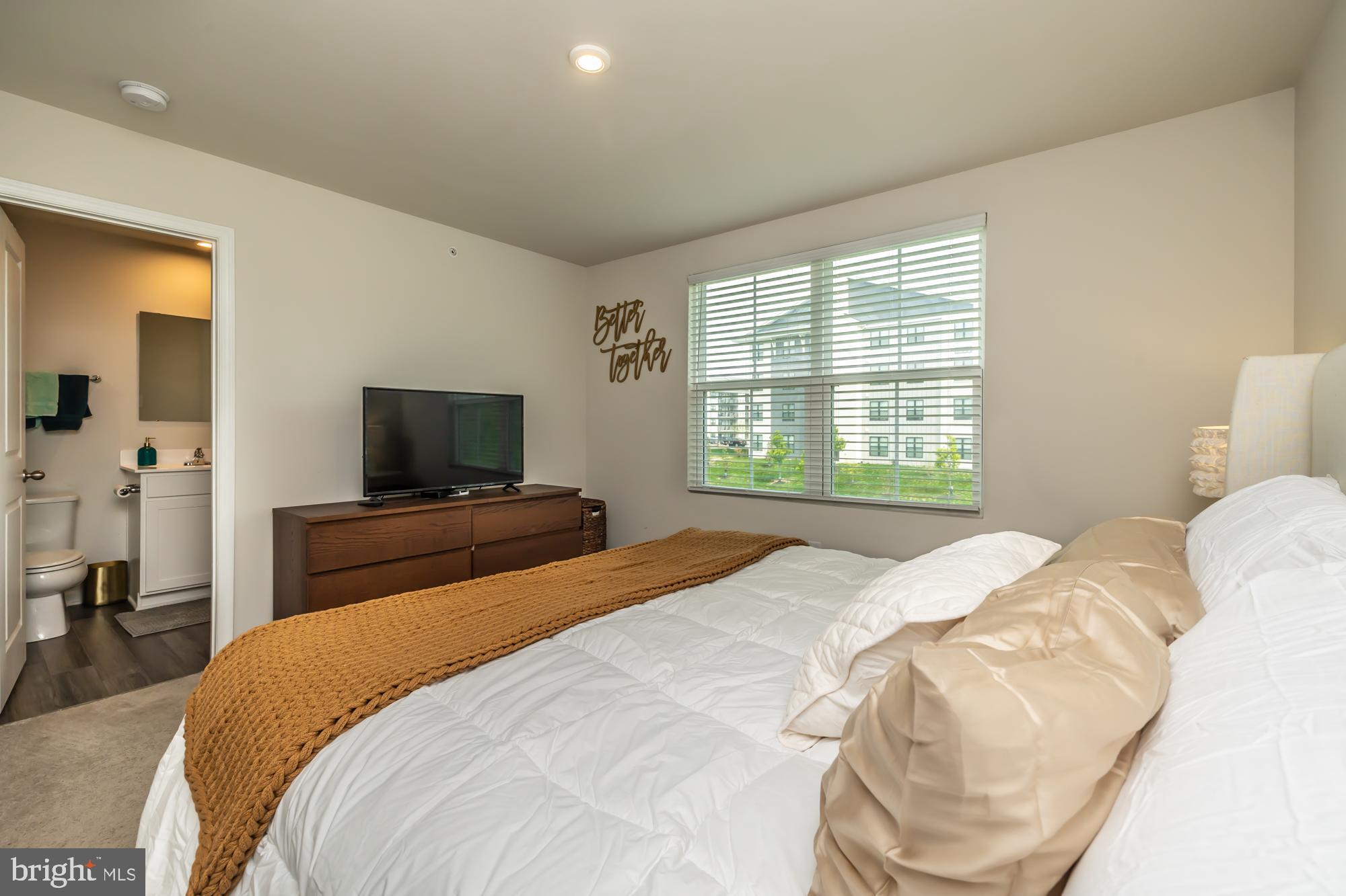 SANATOGA RIDGE COMM - Residential