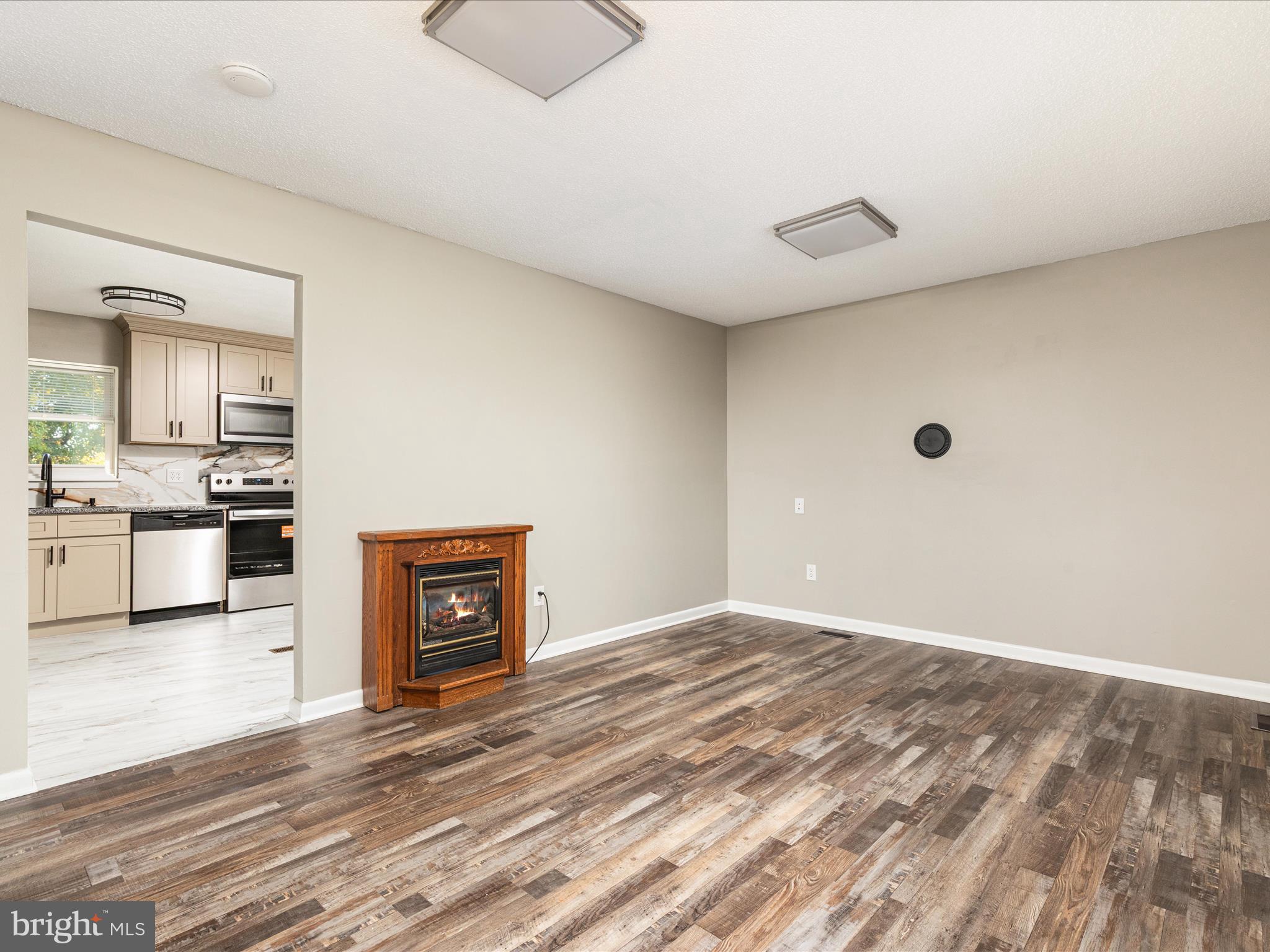 TIMBER HILLS - Residential