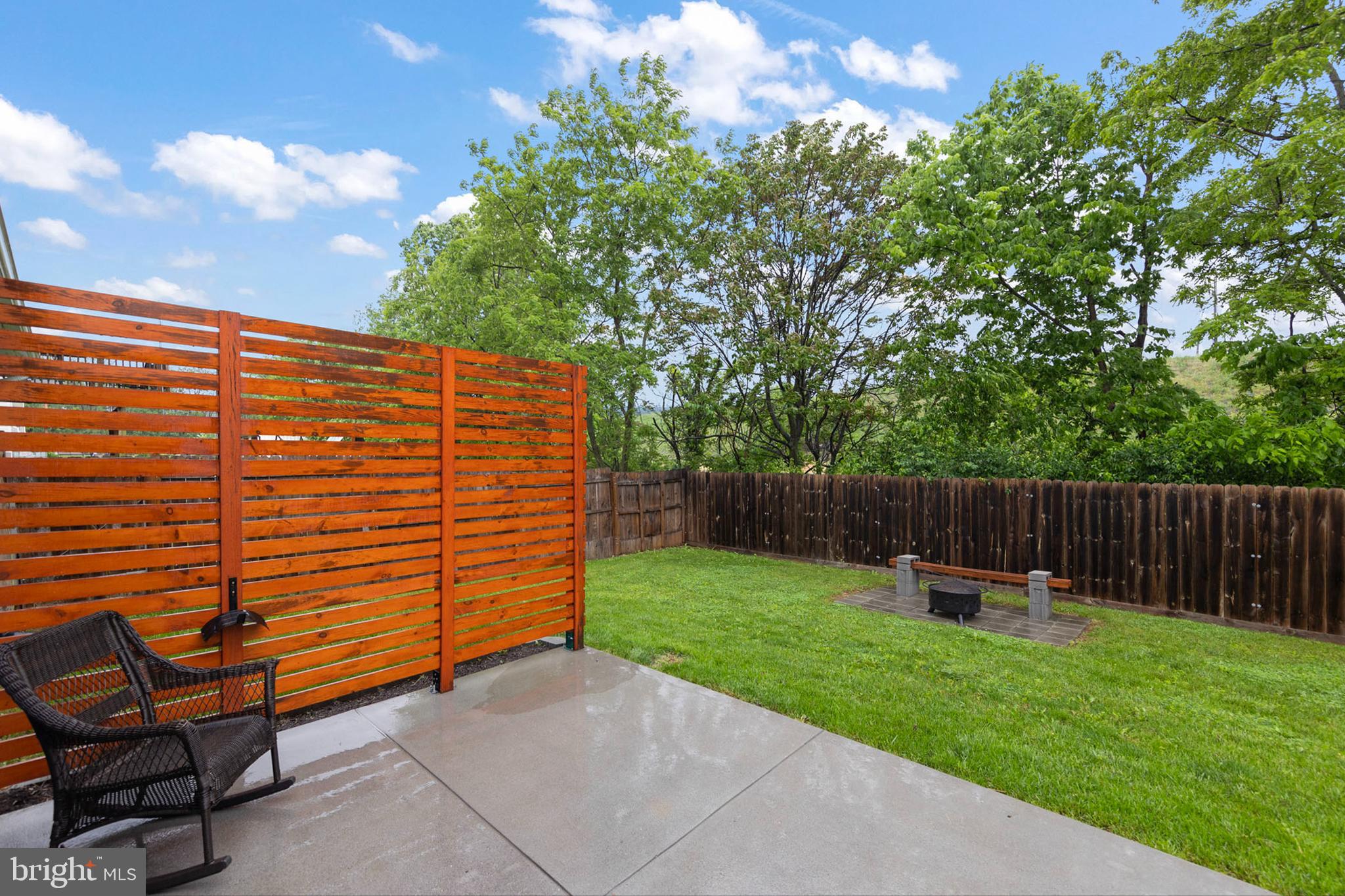 CRESTFIELD - Residential