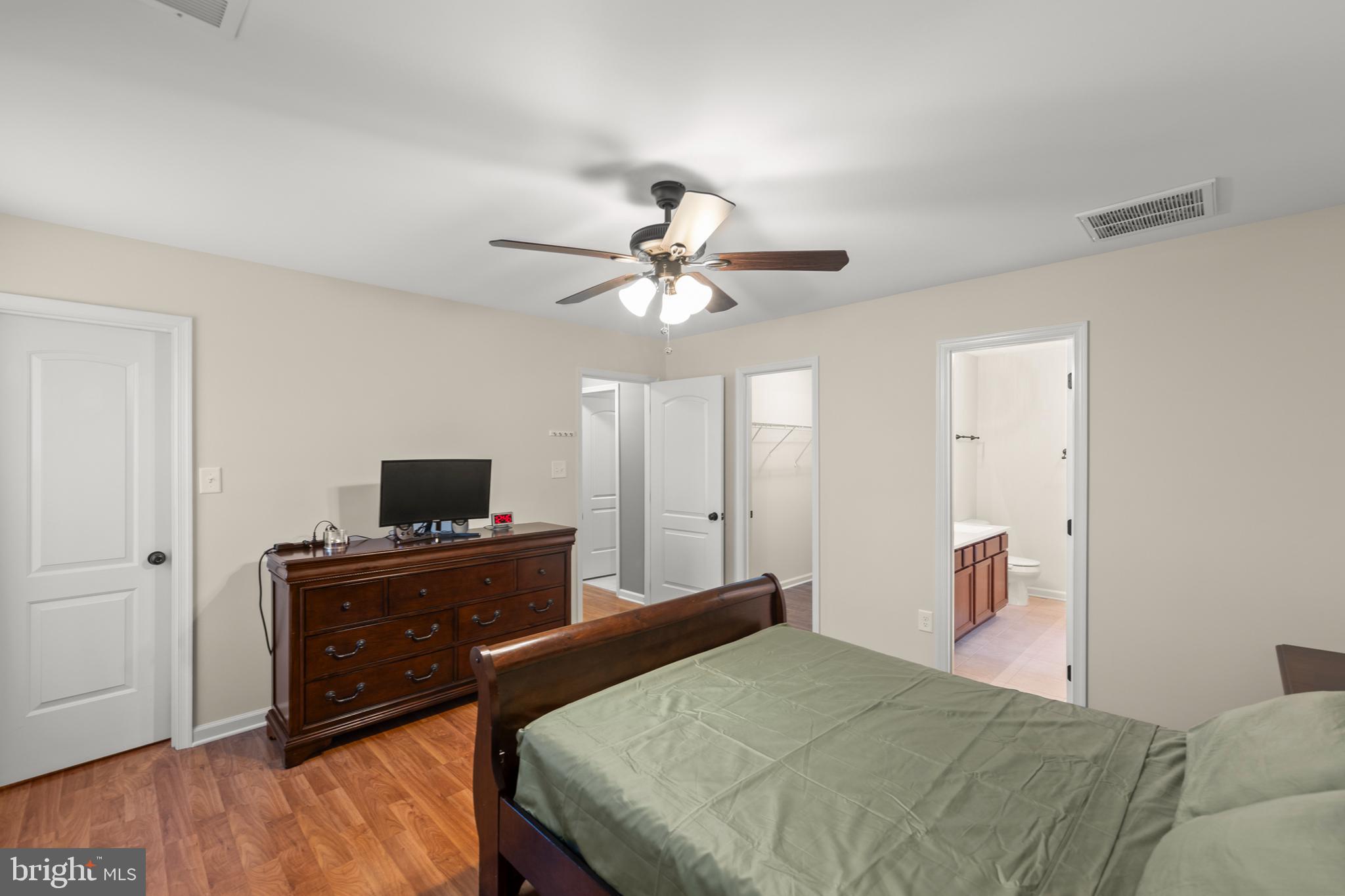 CRESTFIELD - Residential