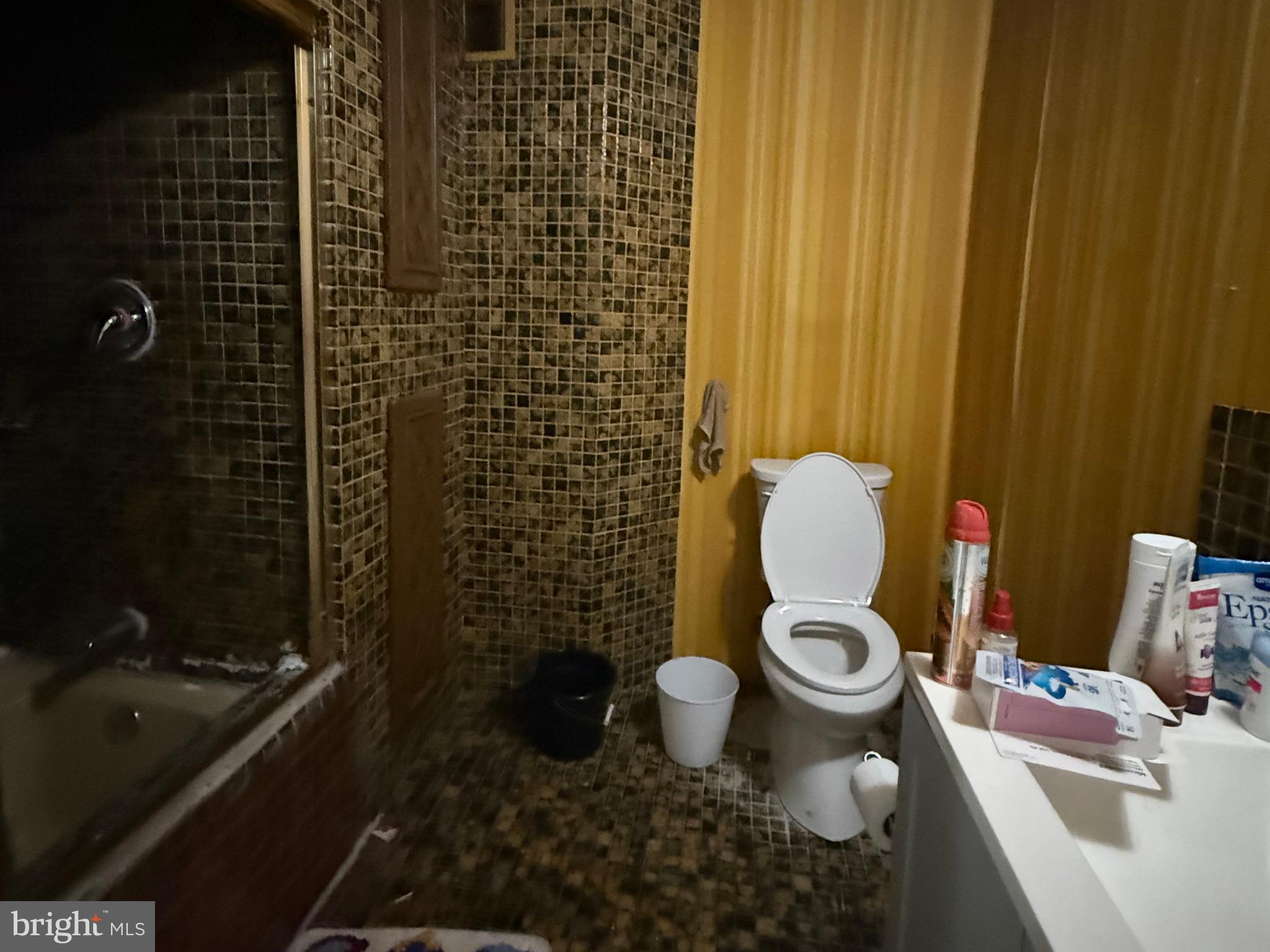 BALTIMORE HIGHLANDS - Residential