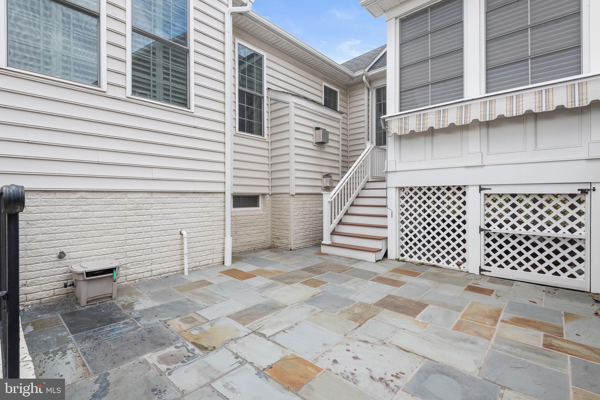 WAVERLY WOODS WEST - Residential