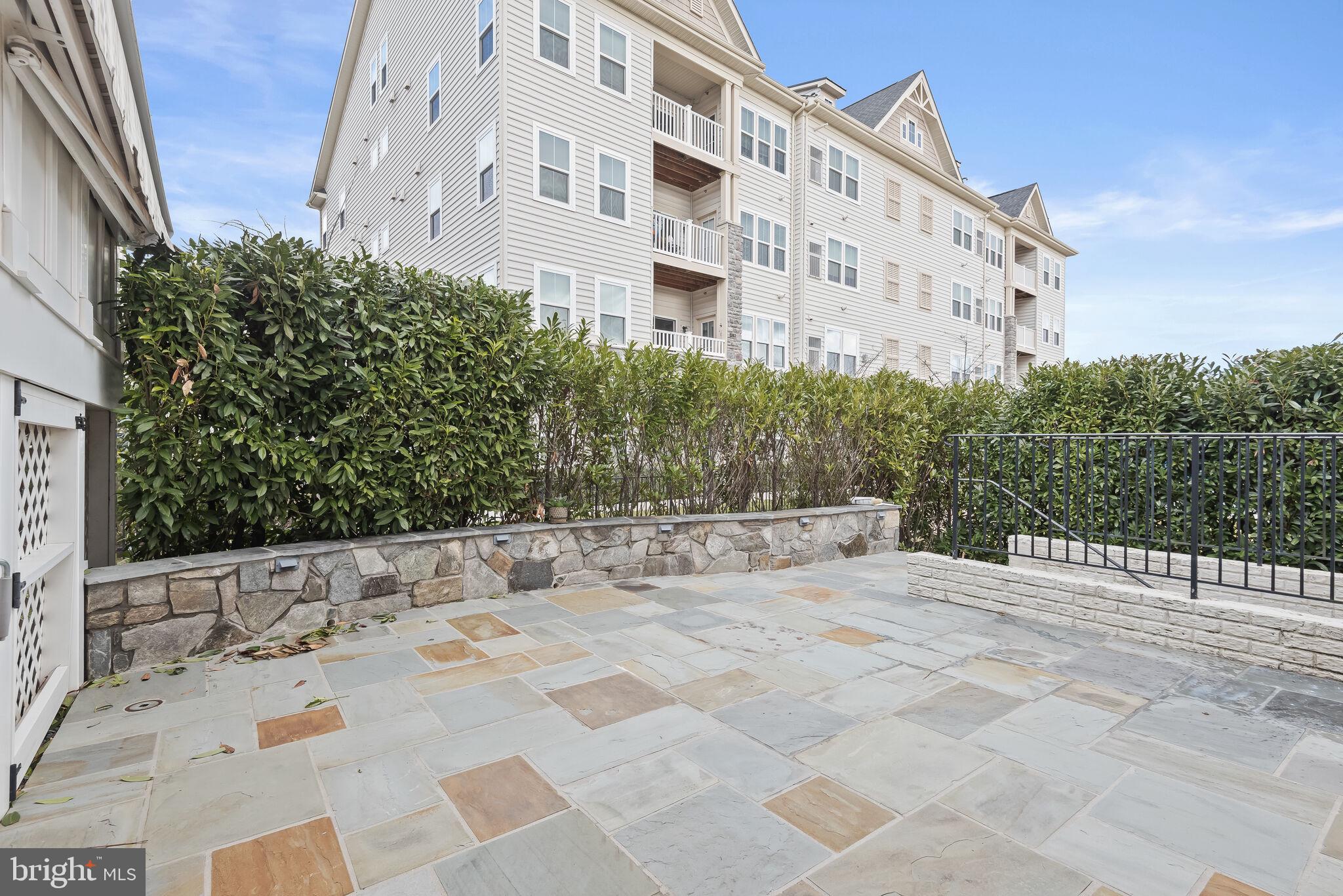 WAVERLY WOODS WEST - Residential