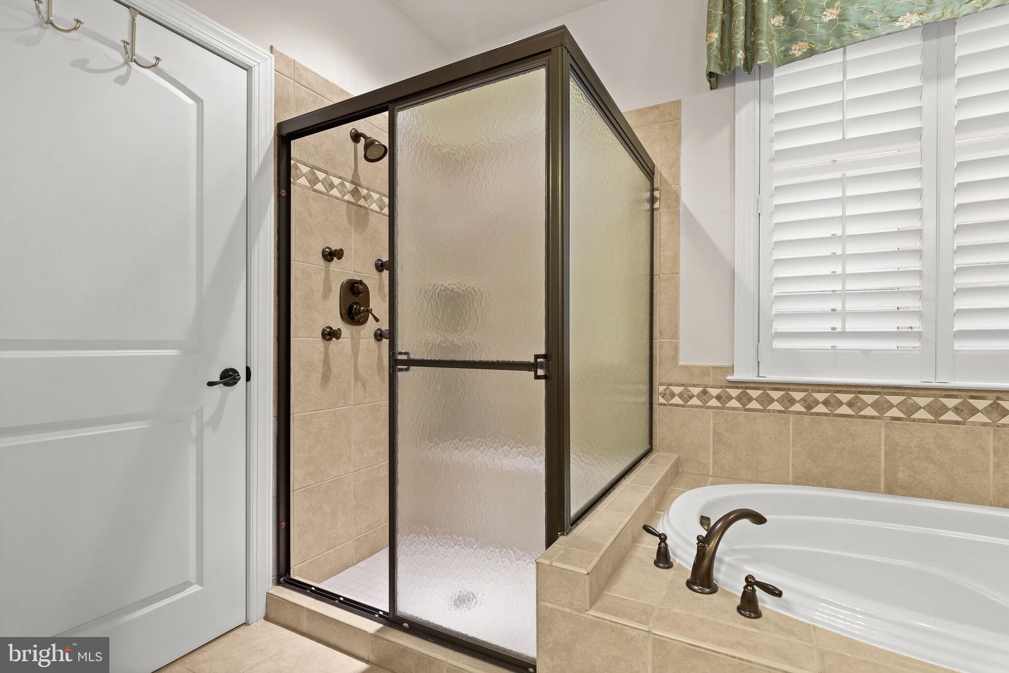 WAVERLY WOODS WEST - Residential