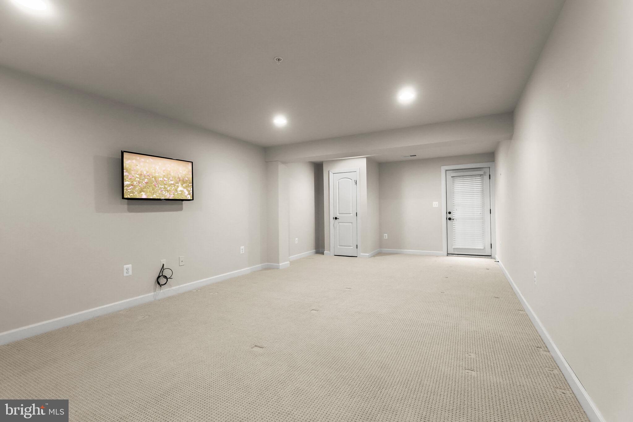 WAVERLY WOODS WEST - Residential