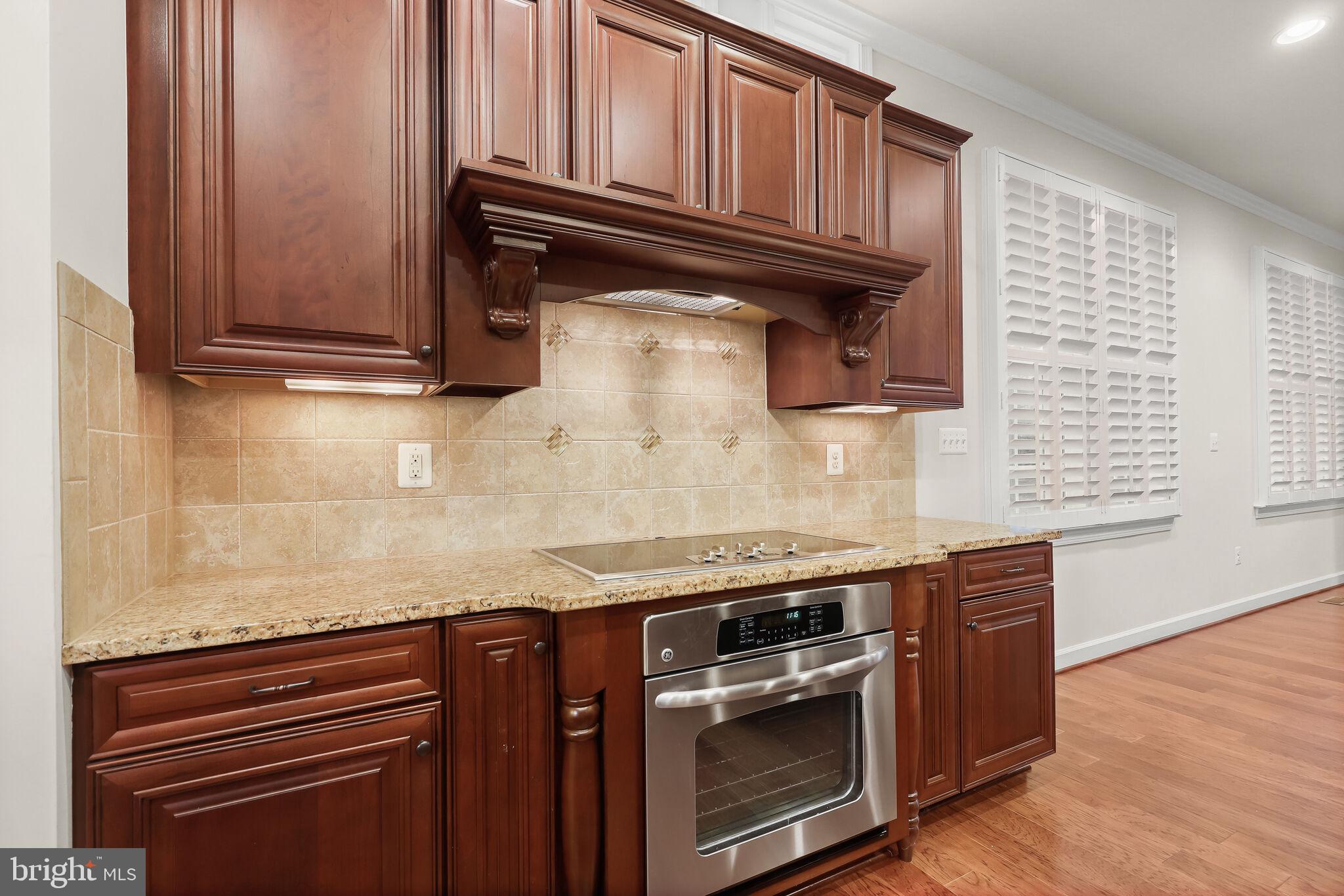 WAVERLY WOODS WEST - Residential