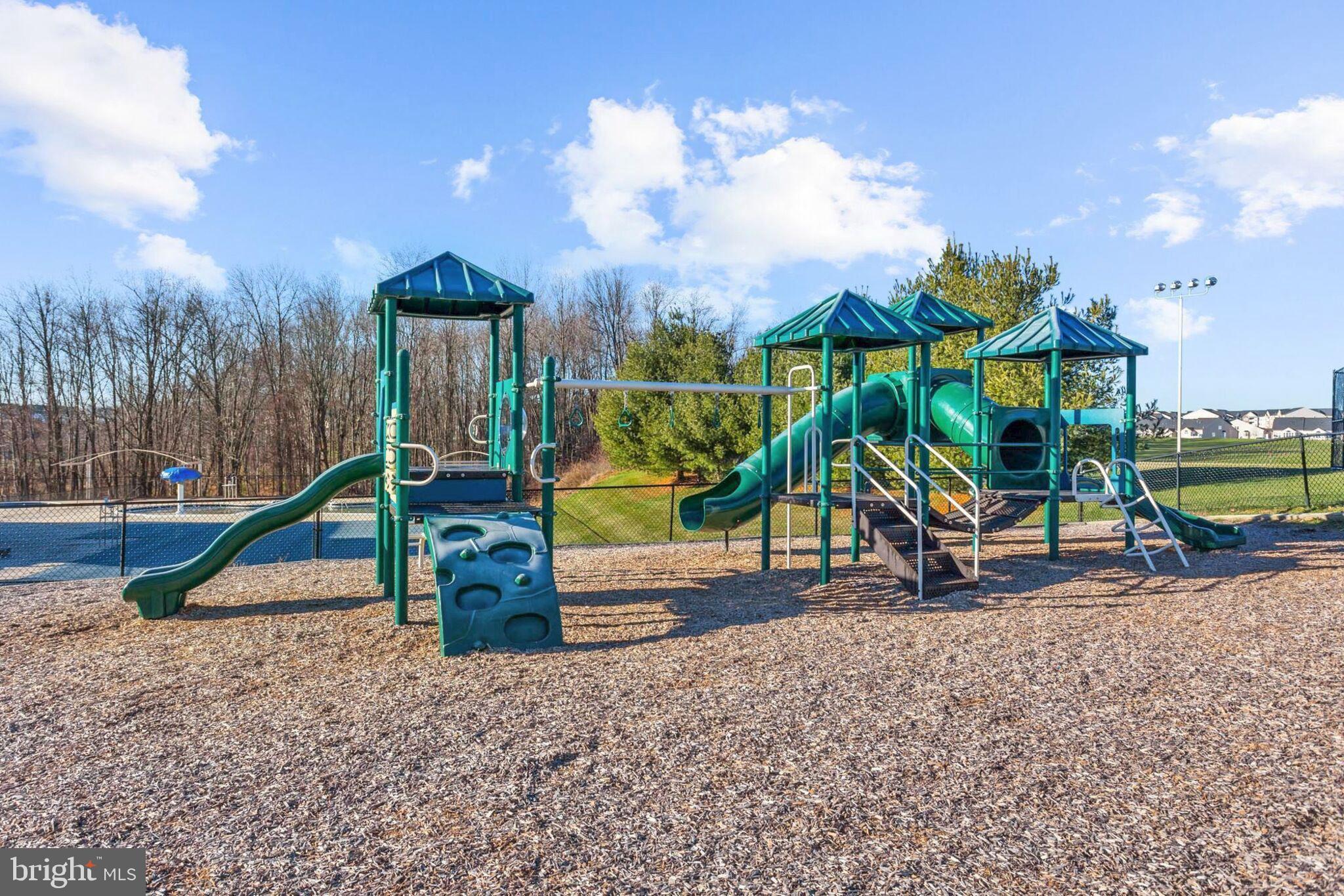 WAVERLY WOODS WEST - Residential