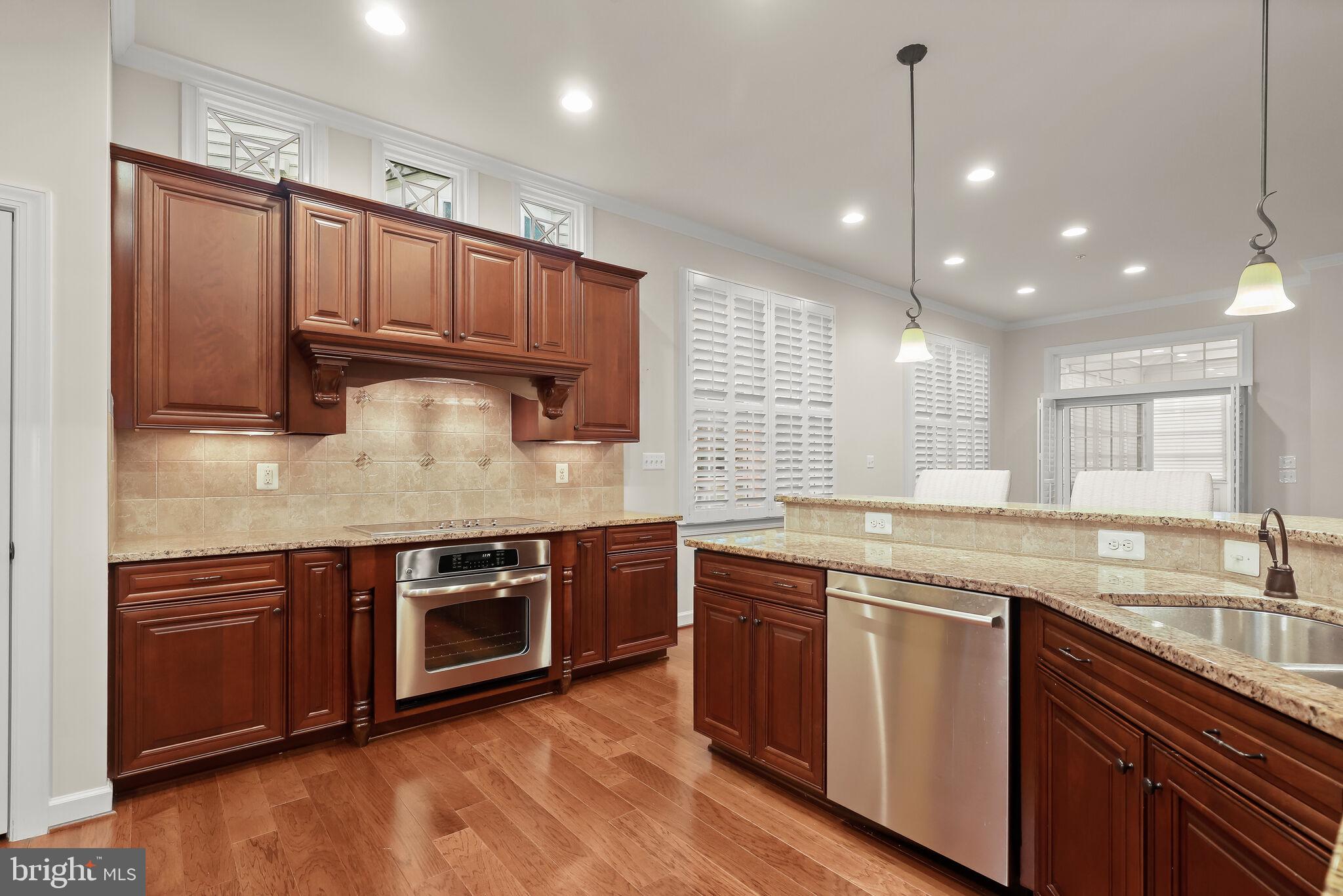 WAVERLY WOODS WEST - Residential