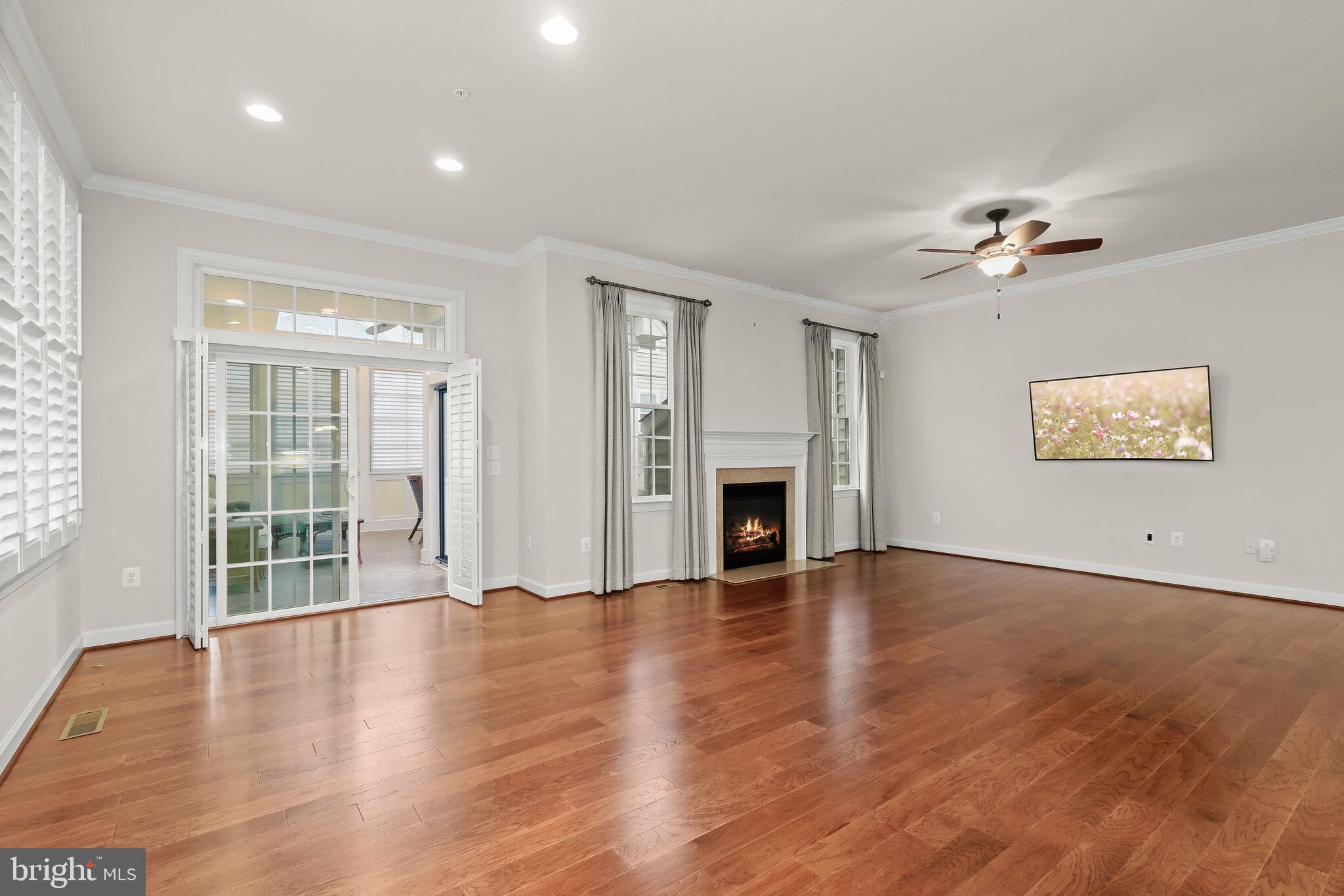 WAVERLY WOODS WEST - Residential