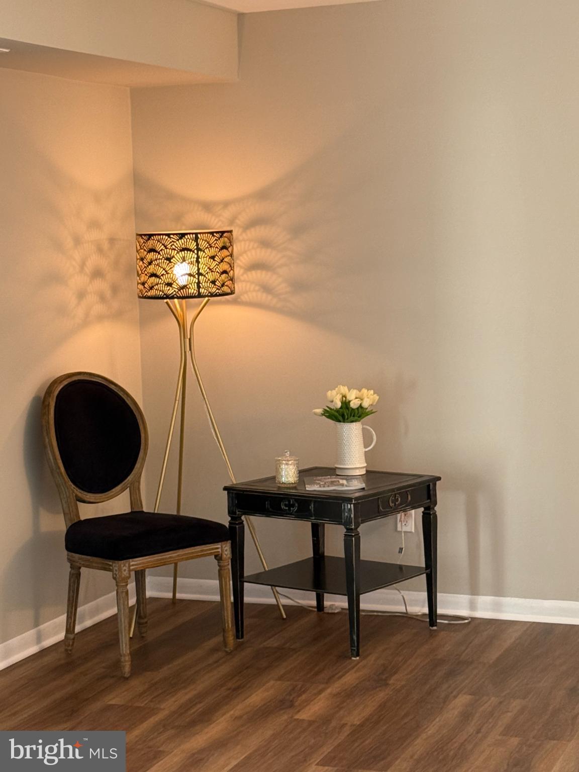 WOODLAKE TOWERS - Residential