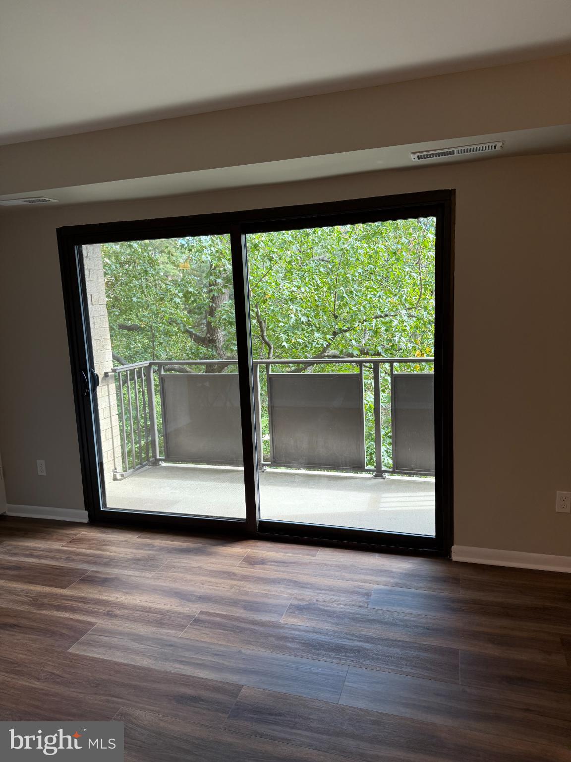 WOODLAKE TOWERS - Residential