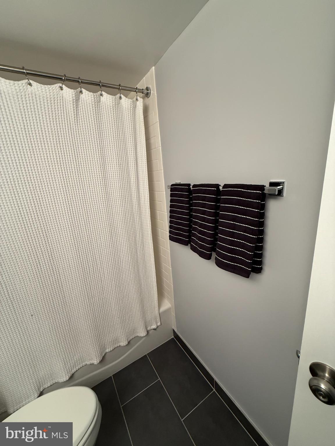 WOODLAKE TOWERS - Residential