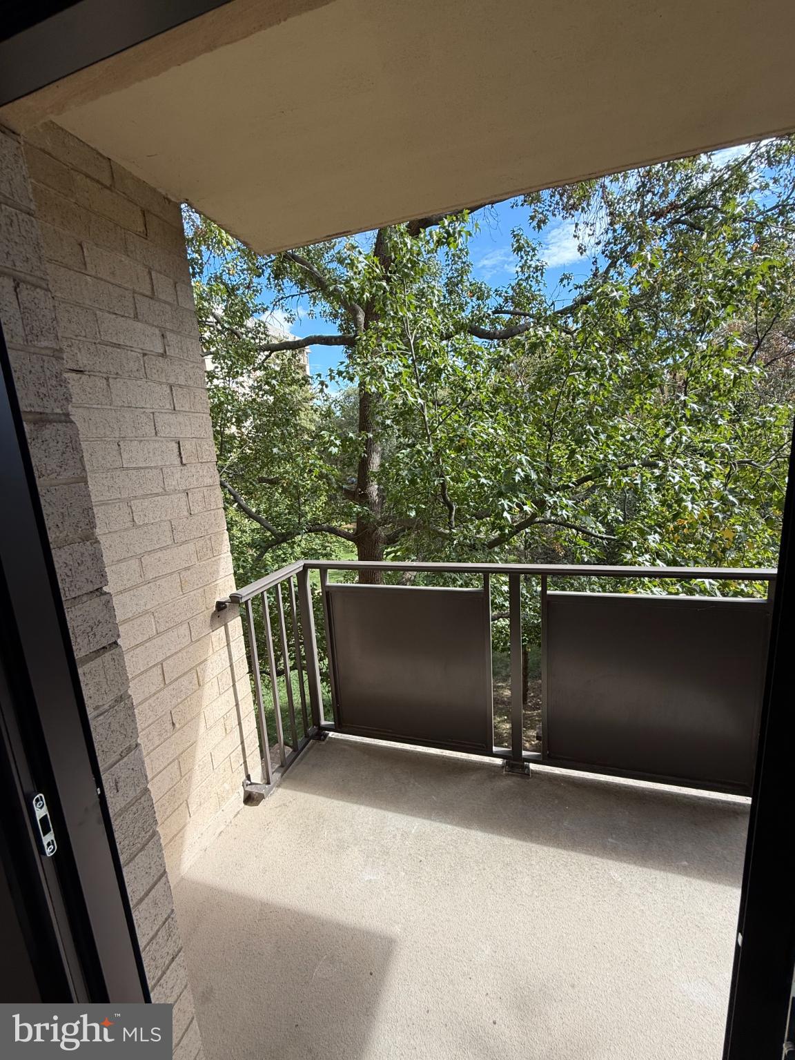 WOODLAKE TOWERS - Residential