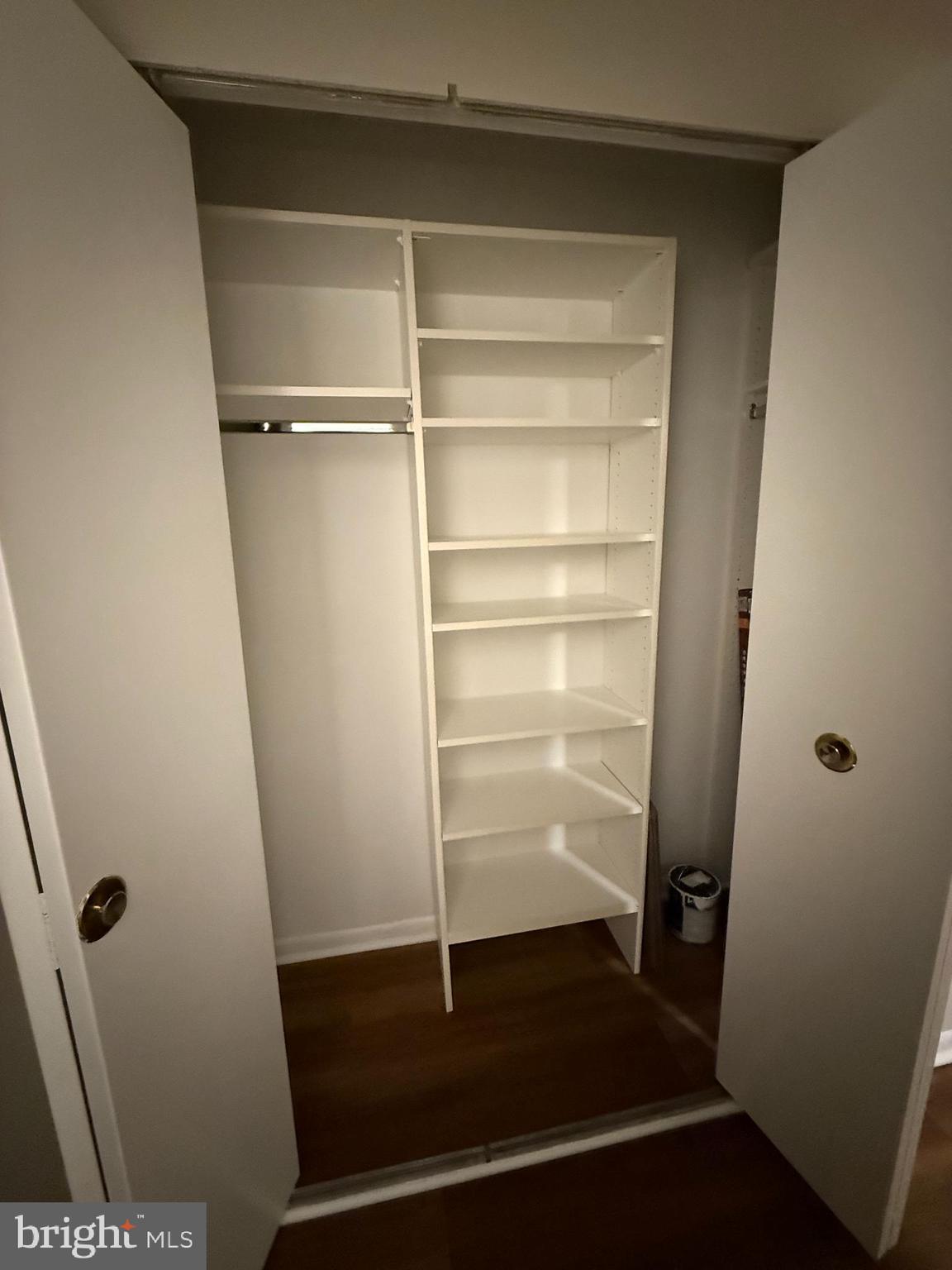 WOODLAKE TOWERS - Residential