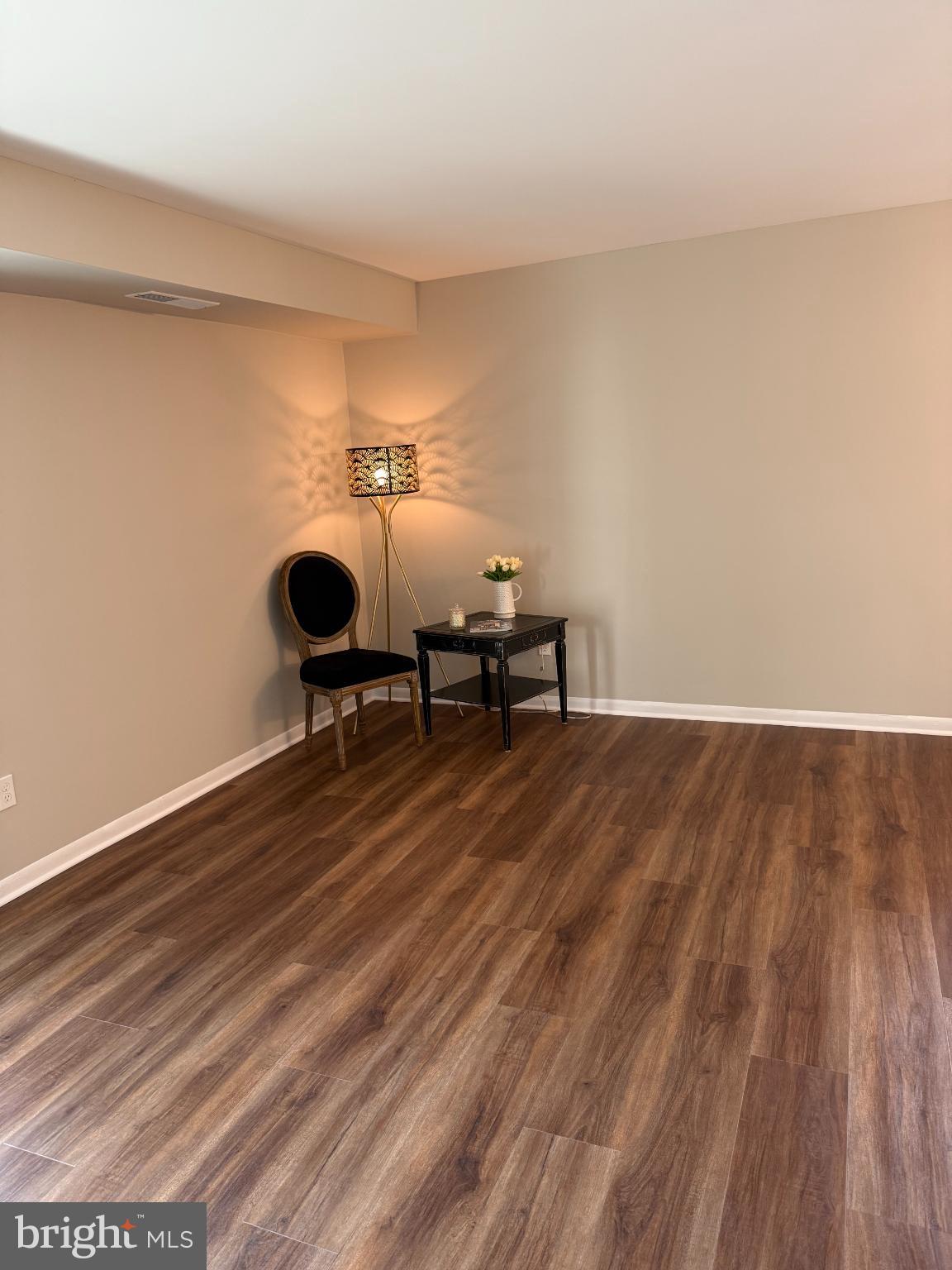 WOODLAKE TOWERS - Residential