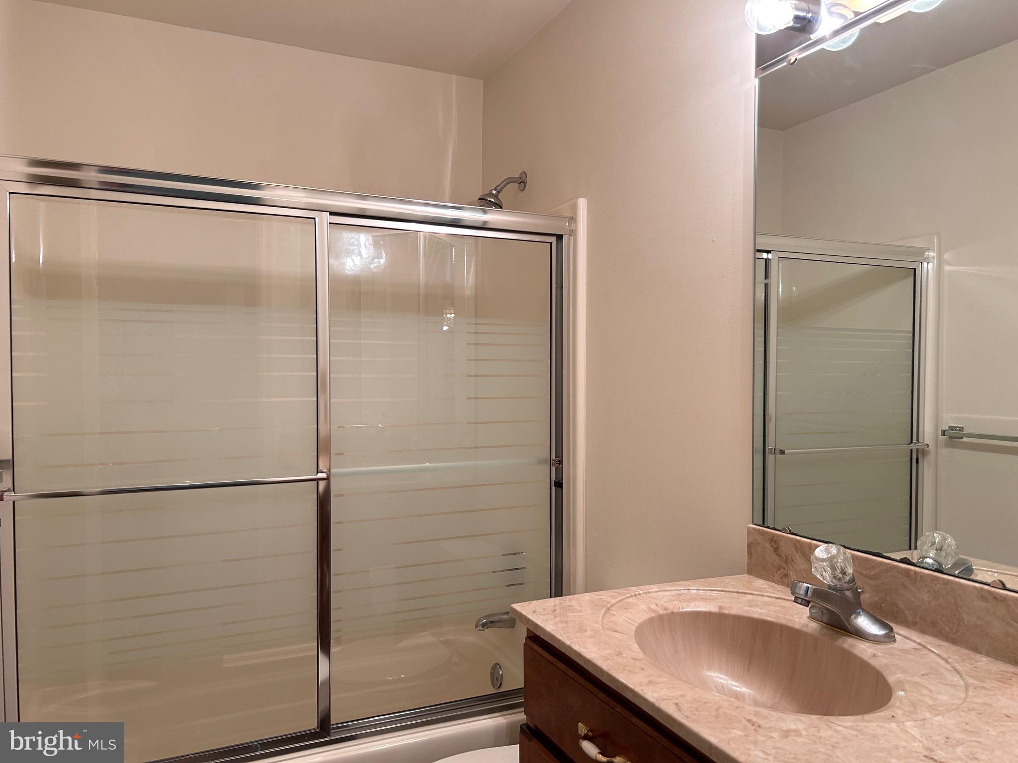 HERITAGE PLACE - Residential