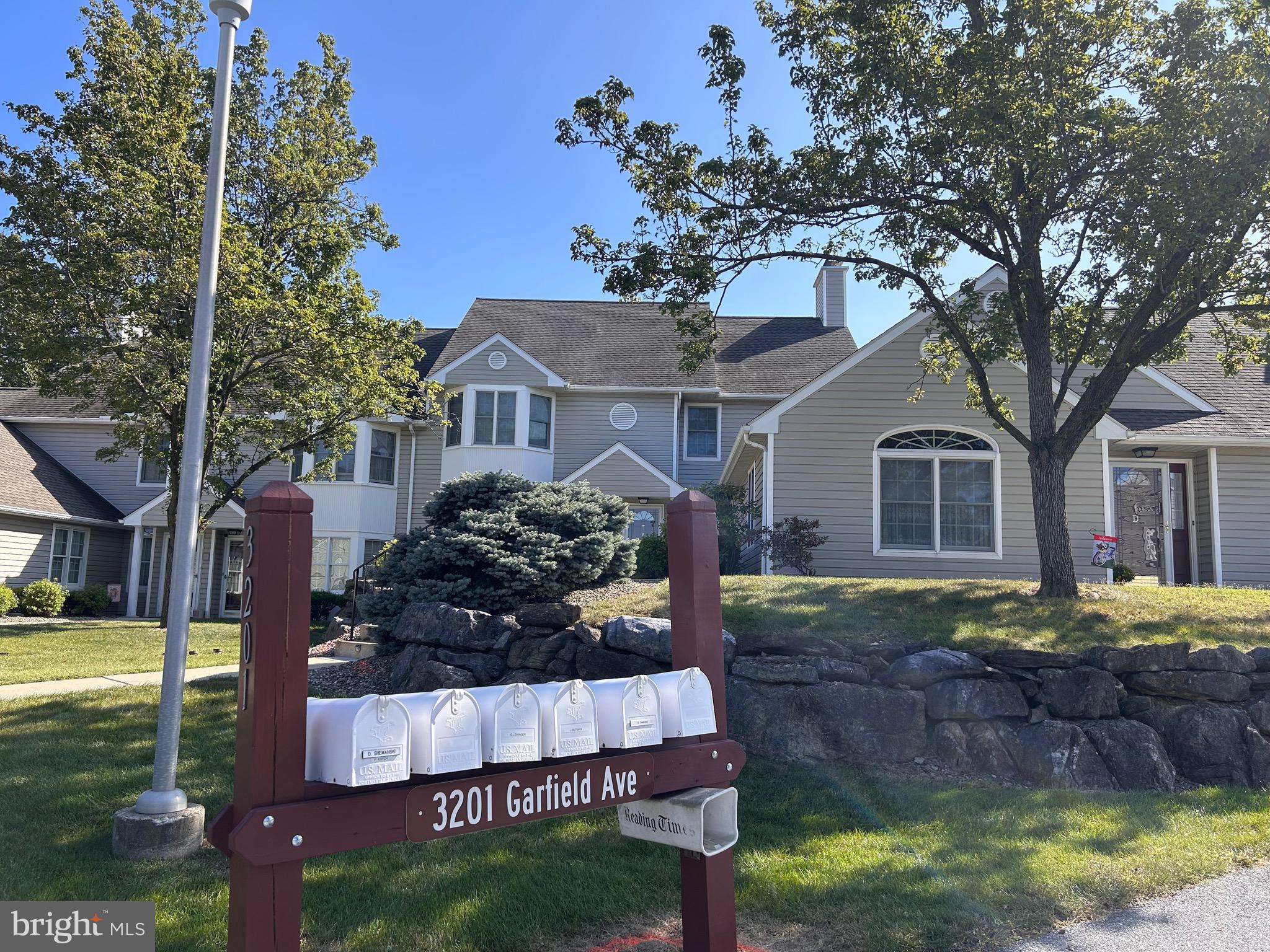 HERITAGE PLACE - Residential