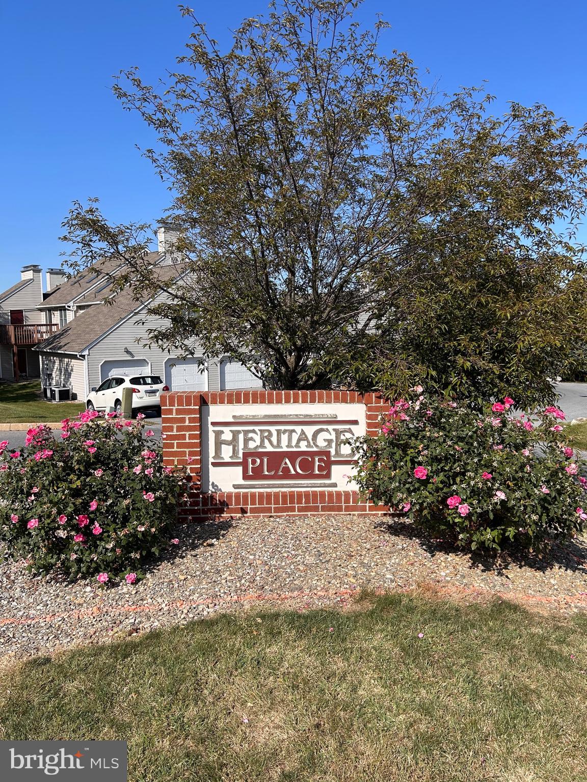 HERITAGE PLACE - Residential