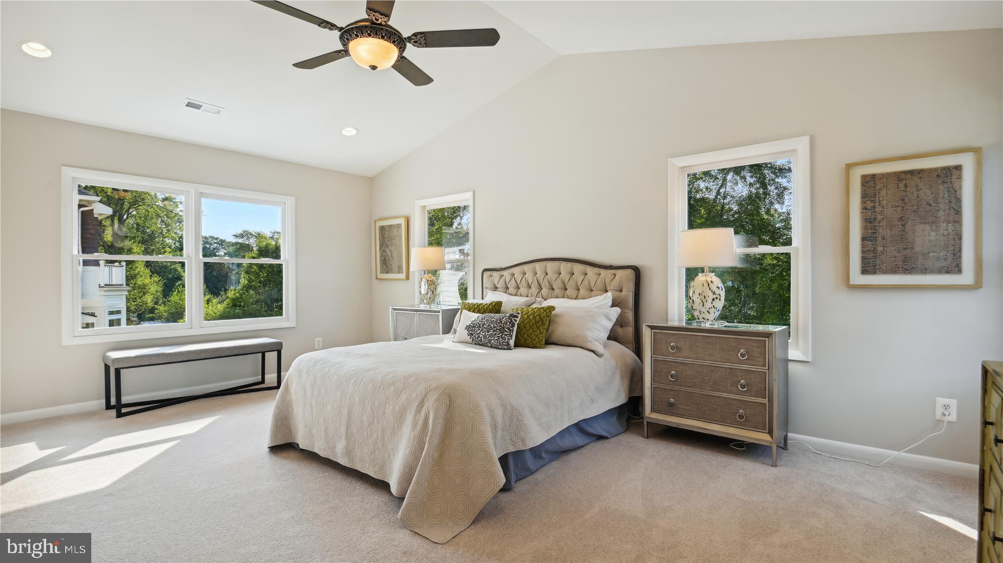 VIENNA WOODS - Residential