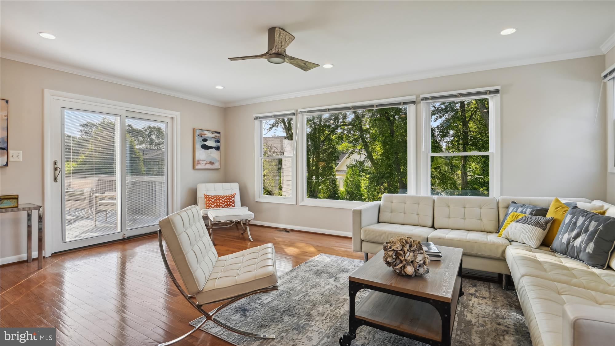 VIENNA WOODS - Residential